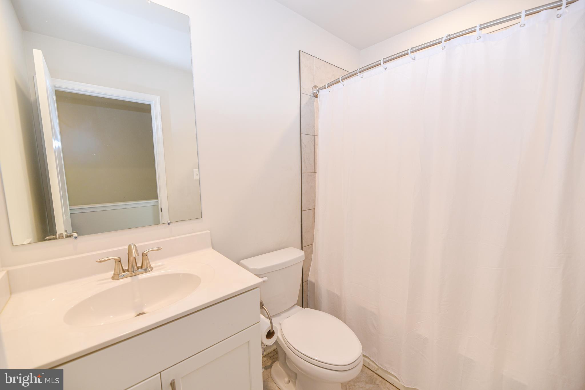 PLANTATION LAKES - Residential