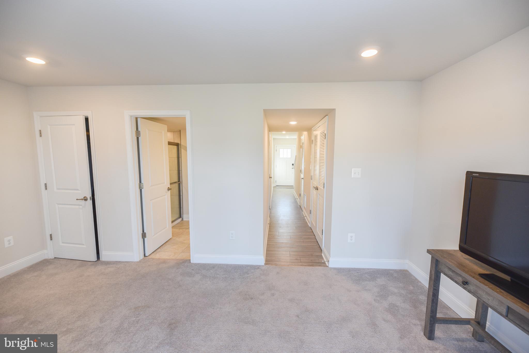 PLANTATION LAKES - Residential