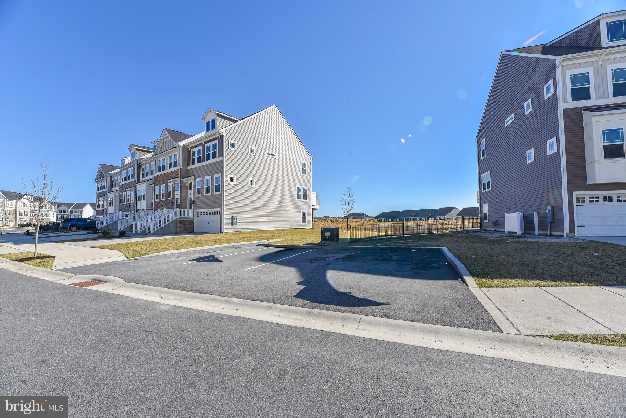 PLANTATION LAKES - Residential