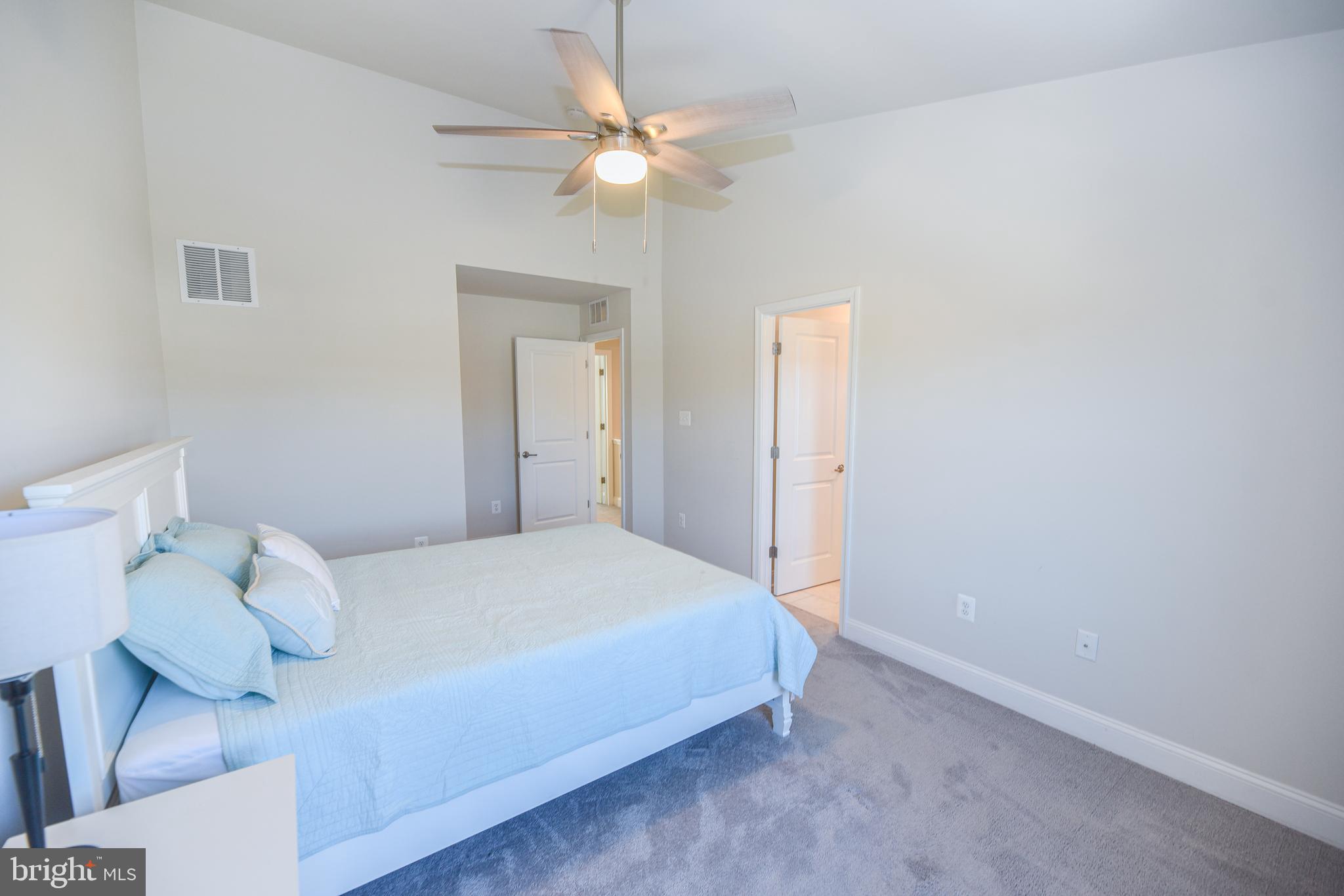 PLANTATION LAKES - Residential