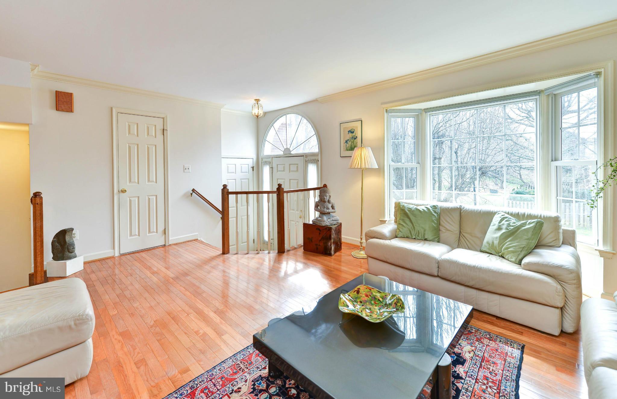 MC LEAN PROVINCE - Residential