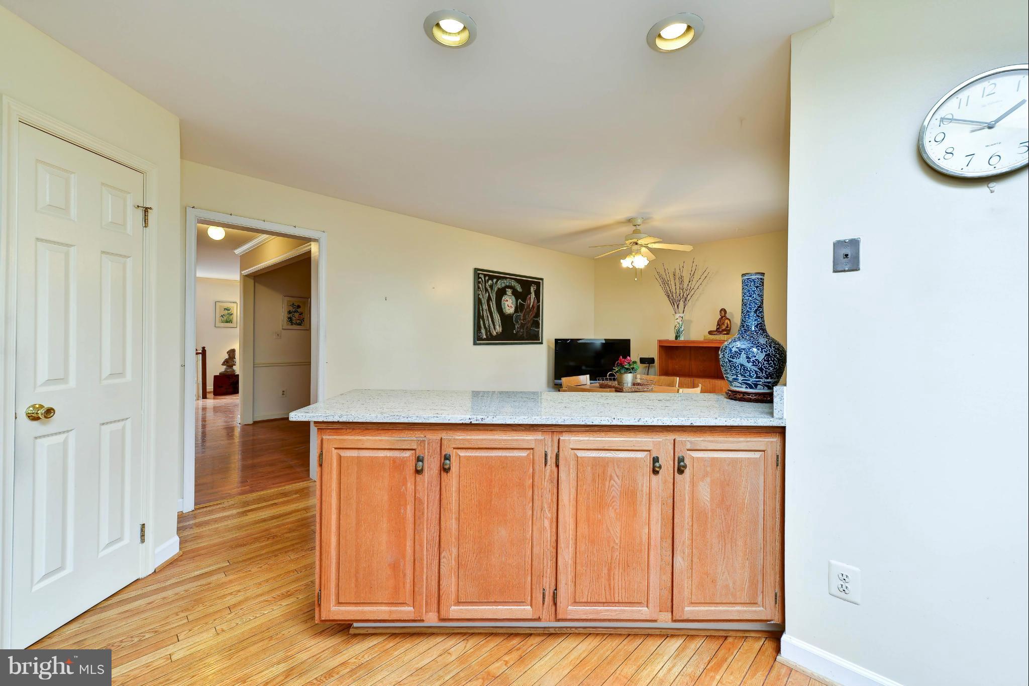 MC LEAN PROVINCE - Residential