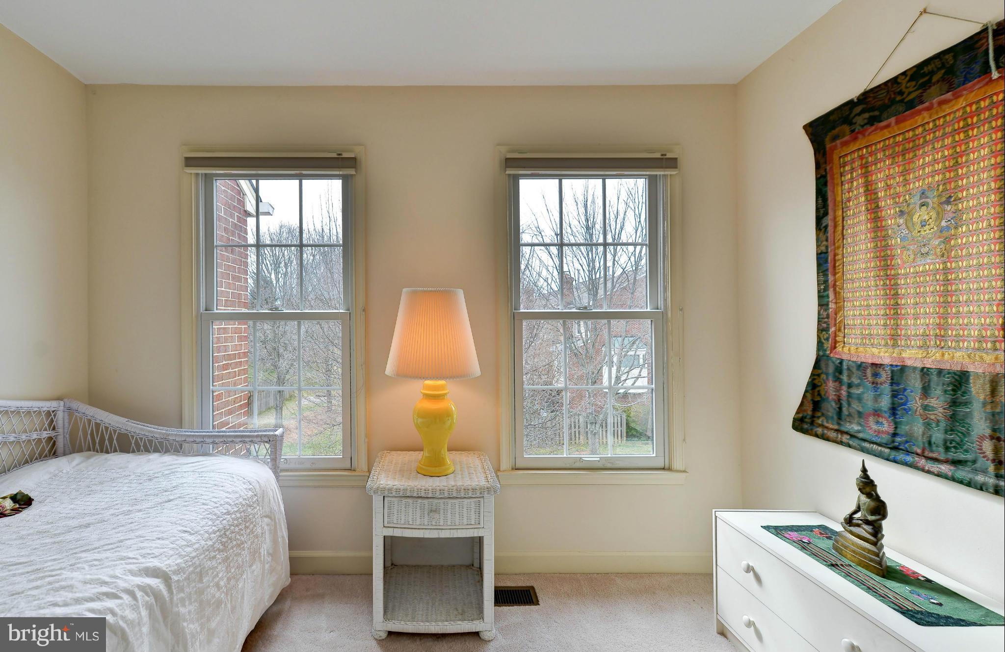 MC LEAN PROVINCE - Residential