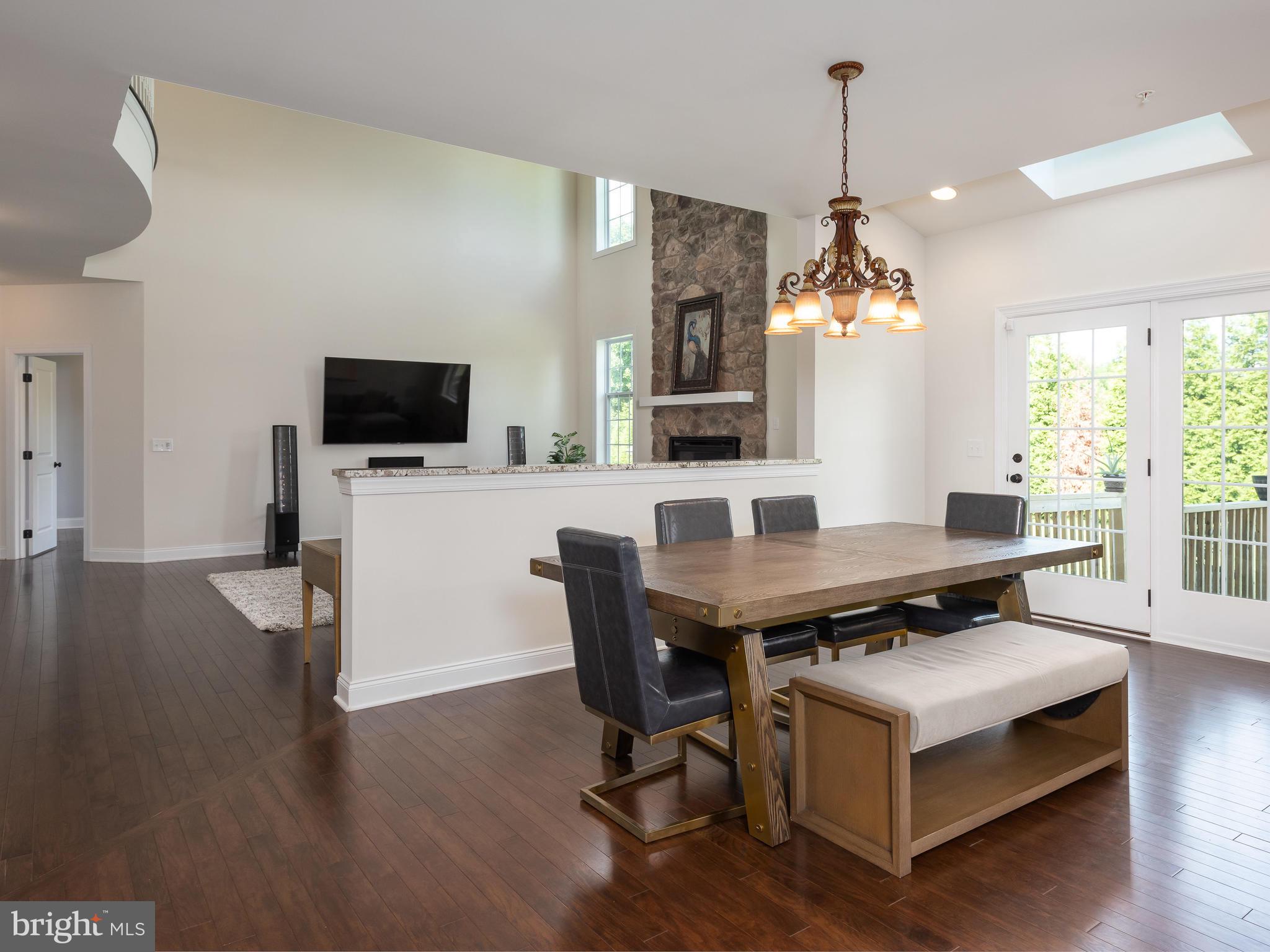 WARRINGTON GLEN - Residential