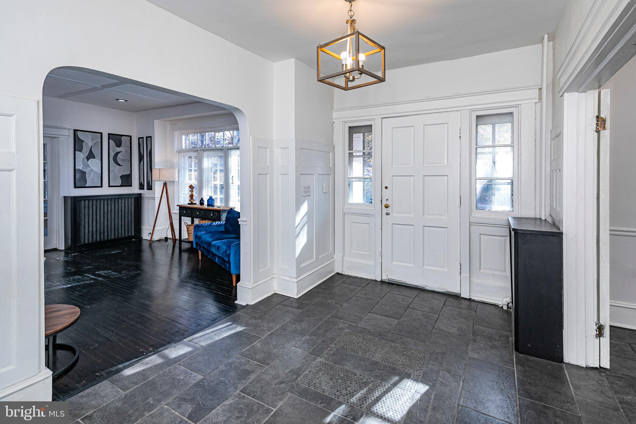 10 WHITTIER AVENUE