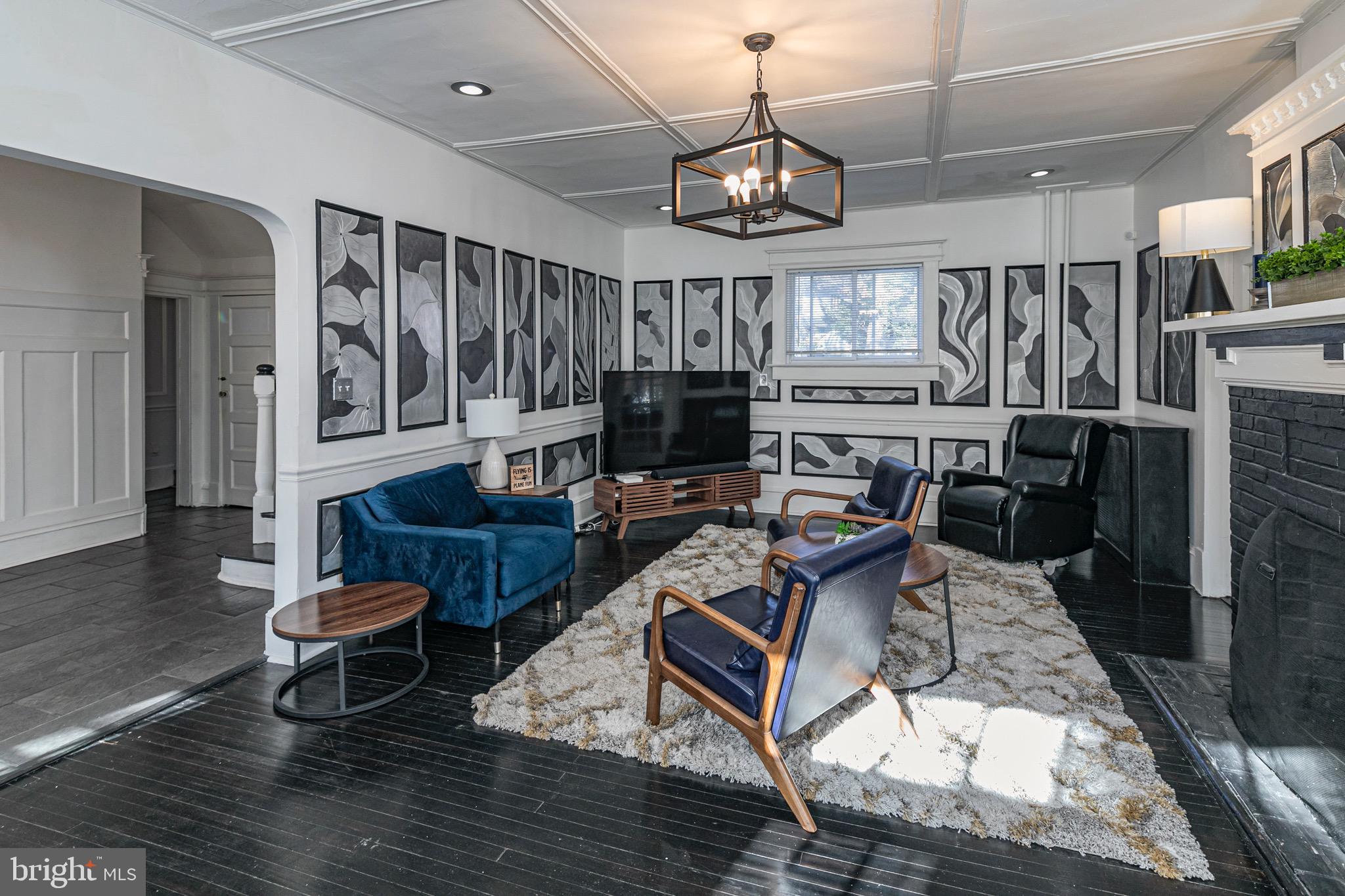 10 WHITTIER AVENUE