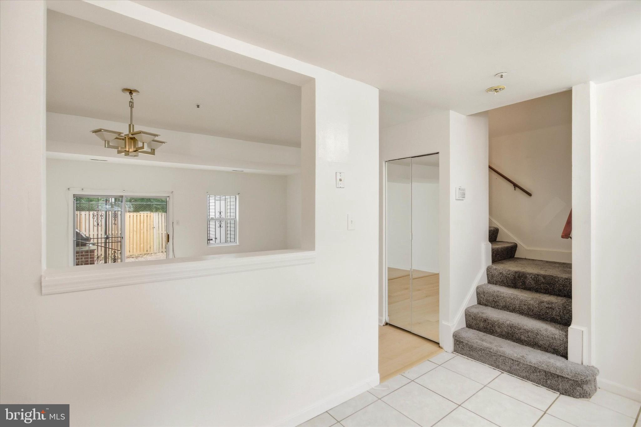 LONDON WOODS - Residential