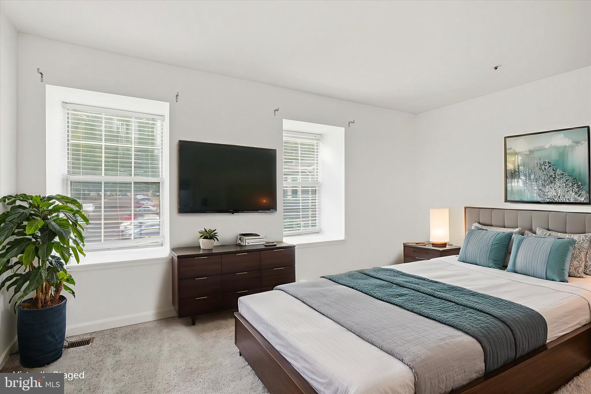 LONDON WOODS - Residential