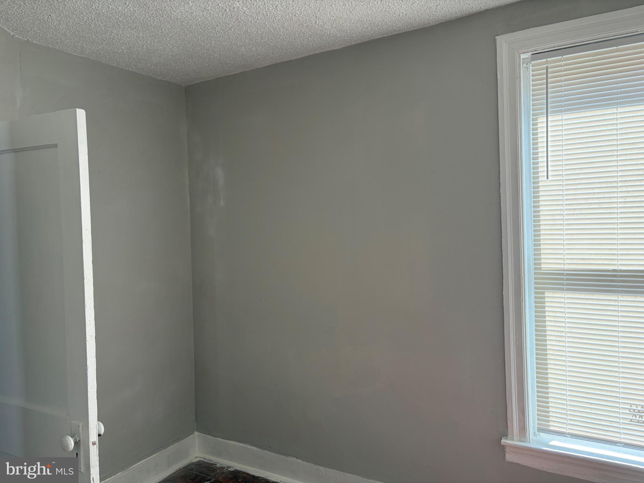 202 W LOUDON STREET N