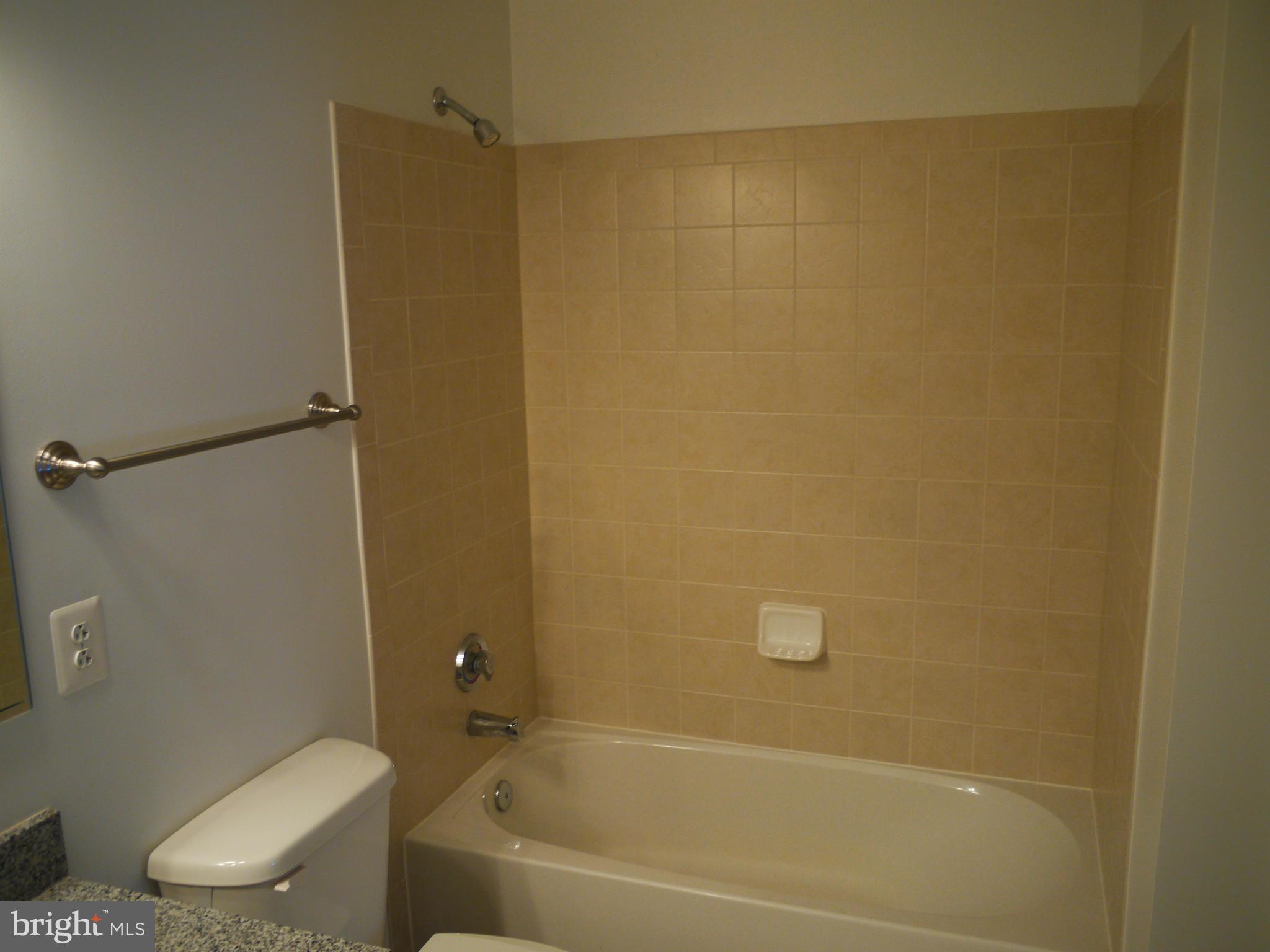 ECLIPSE ON CENTER PARK - Residential