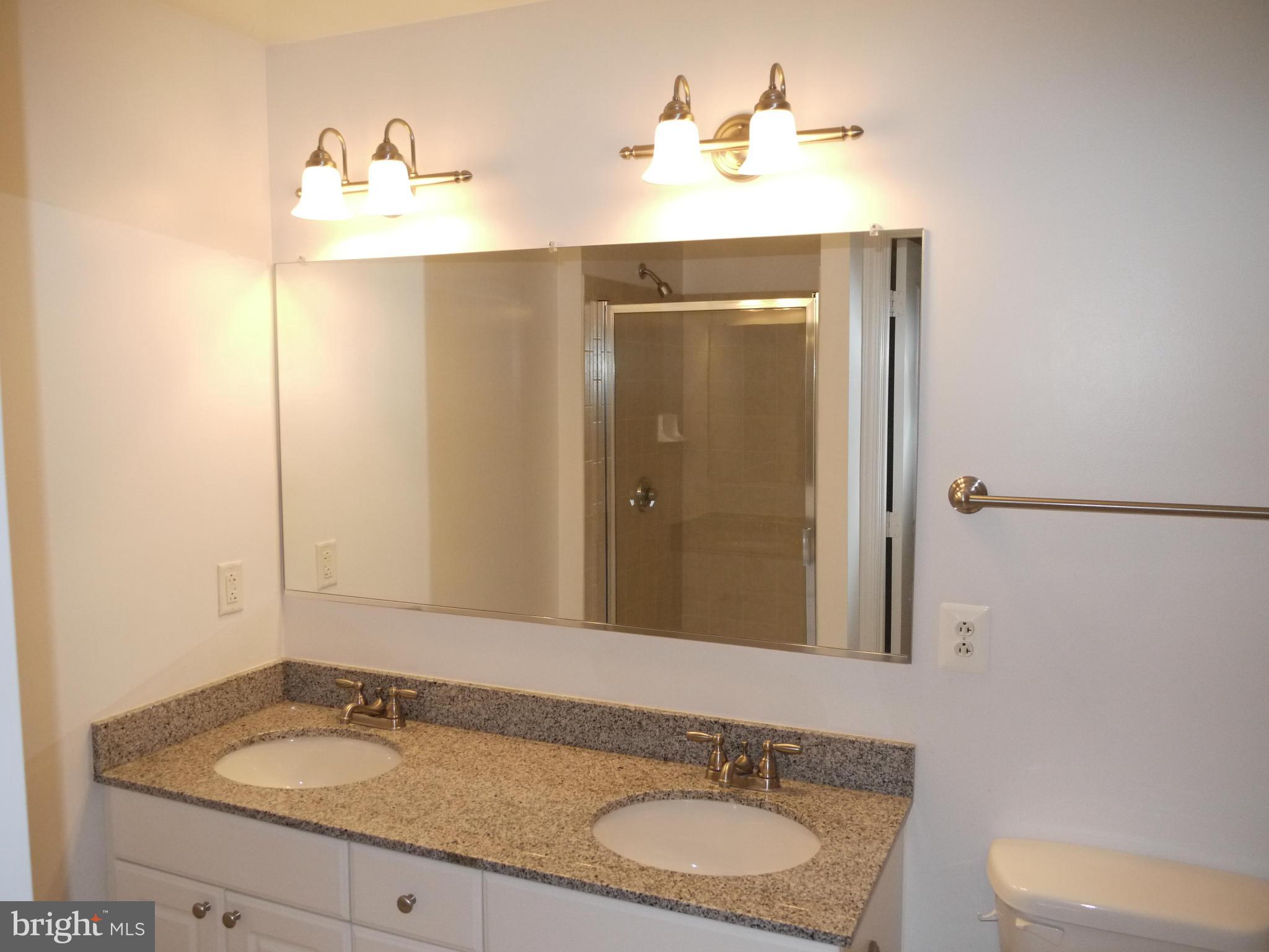 ECLIPSE ON CENTER PARK - Residential