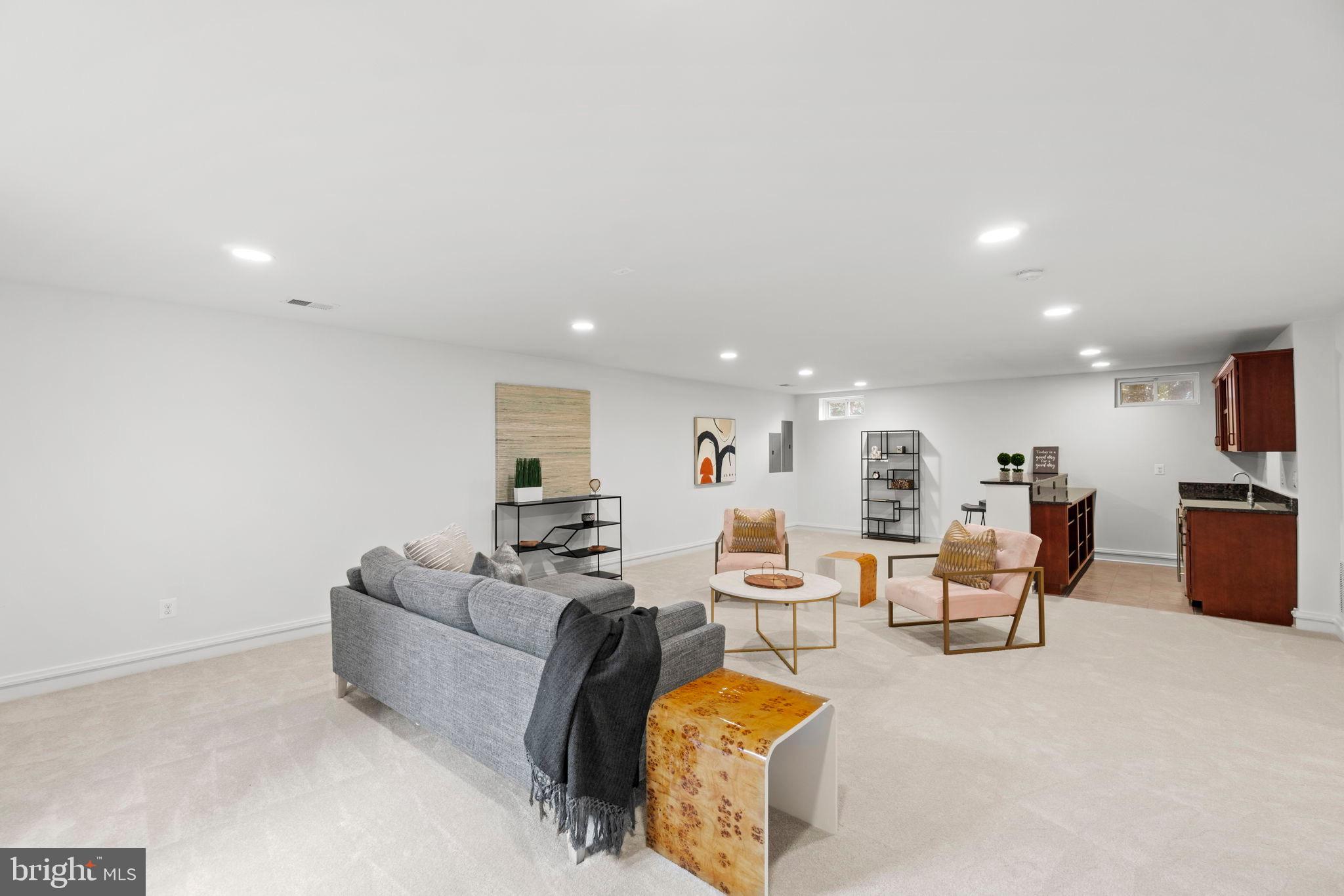 MONROE HILL - Residential