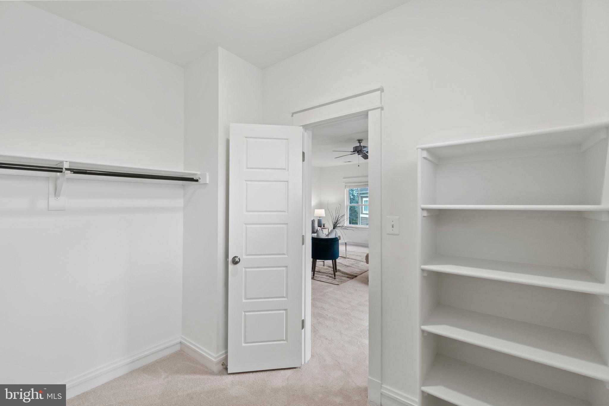 MONROE HILL - Residential