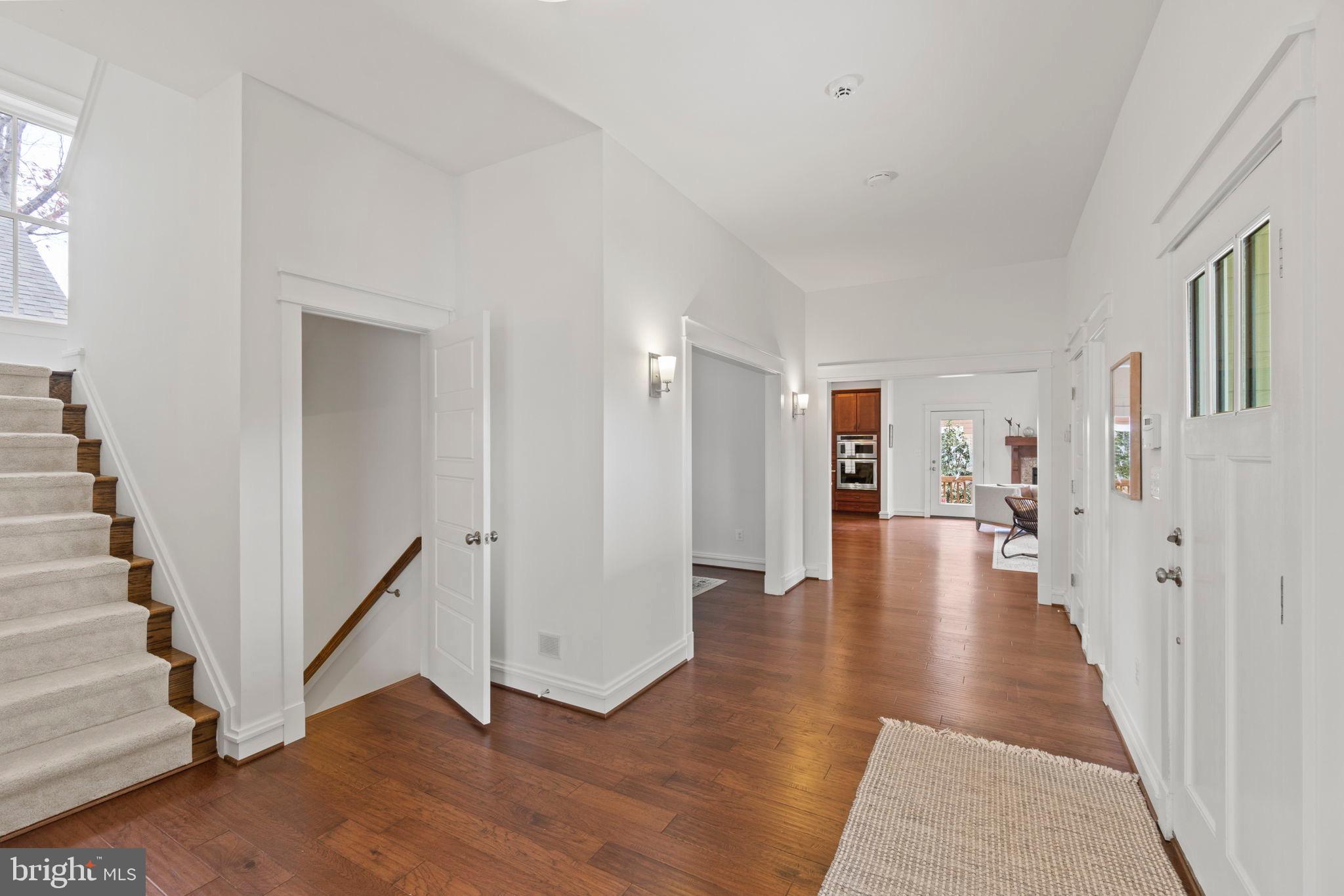 MONROE HILL - Residential