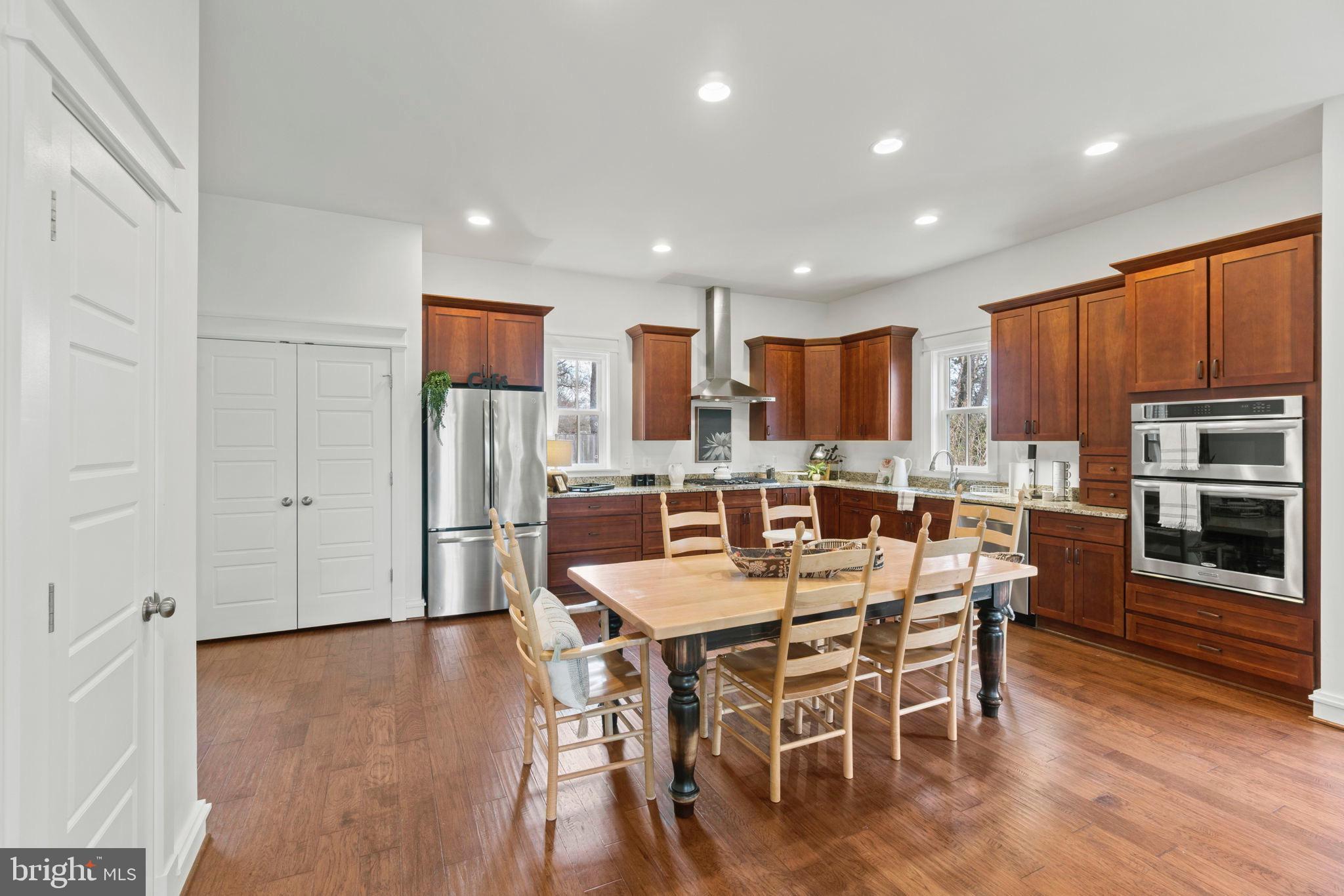 MONROE HILL - Residential