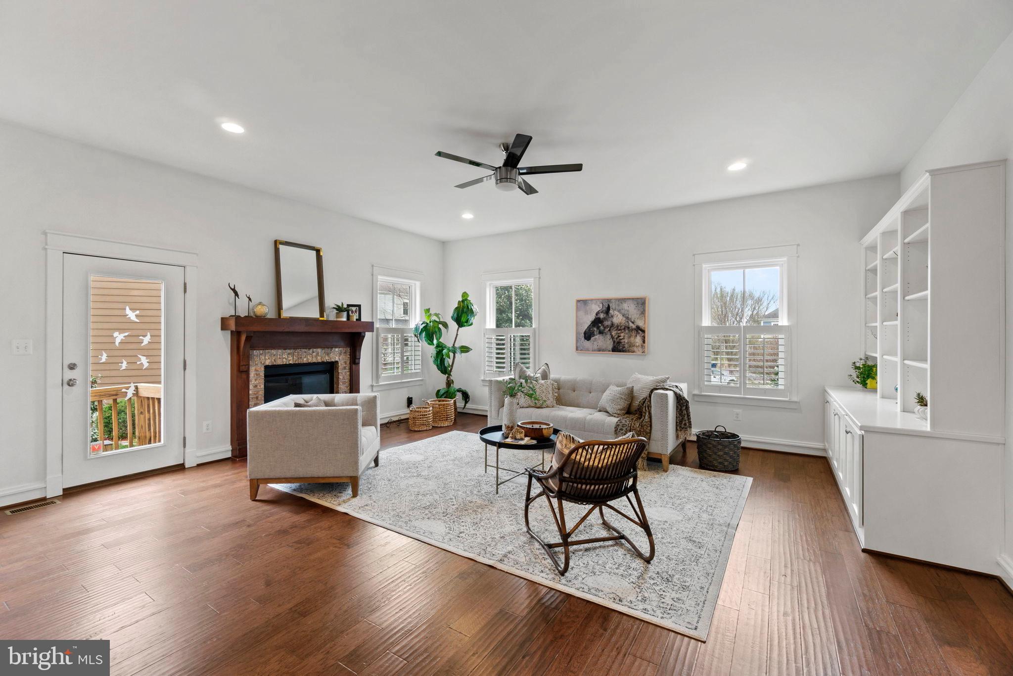 MONROE HILL - Residential