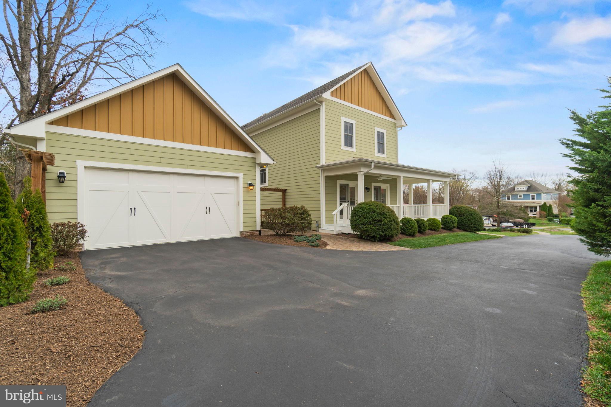 MONROE HILL - Residential