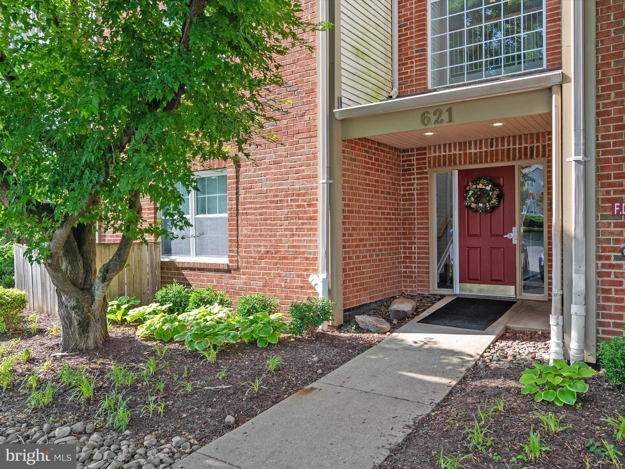 621 ADMIRAL DRIVE 207