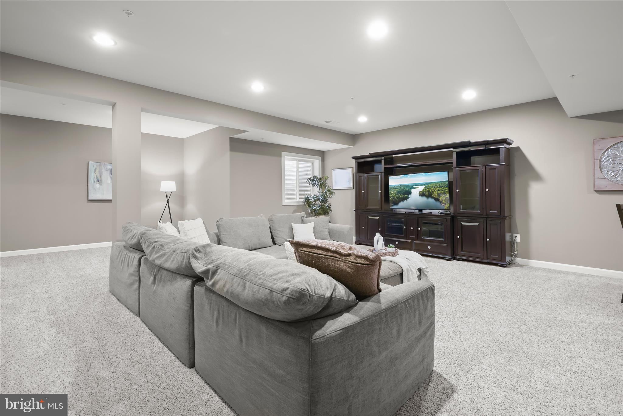 MAPLE LAWN - Residential