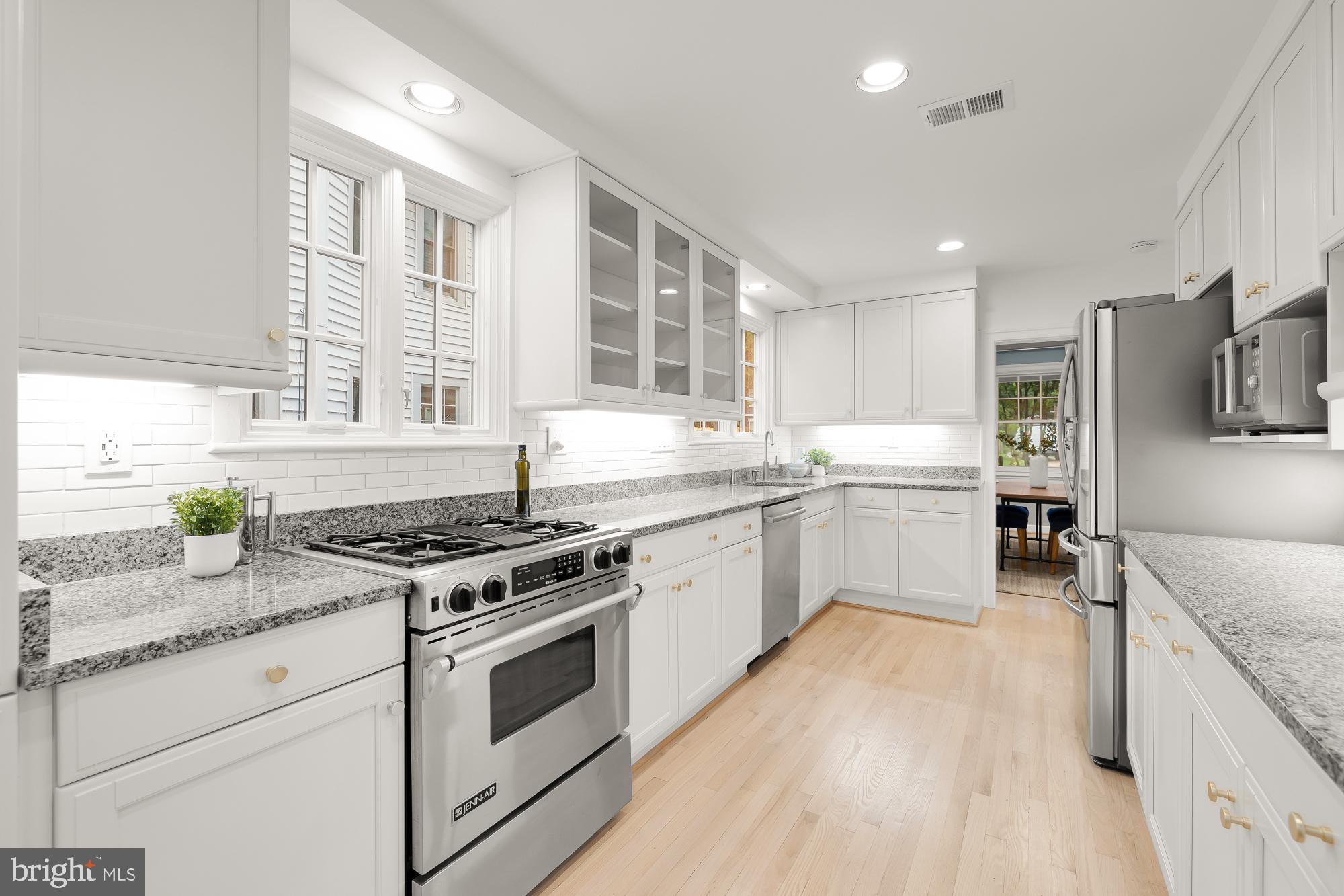 CHEVY CHASE - Residential