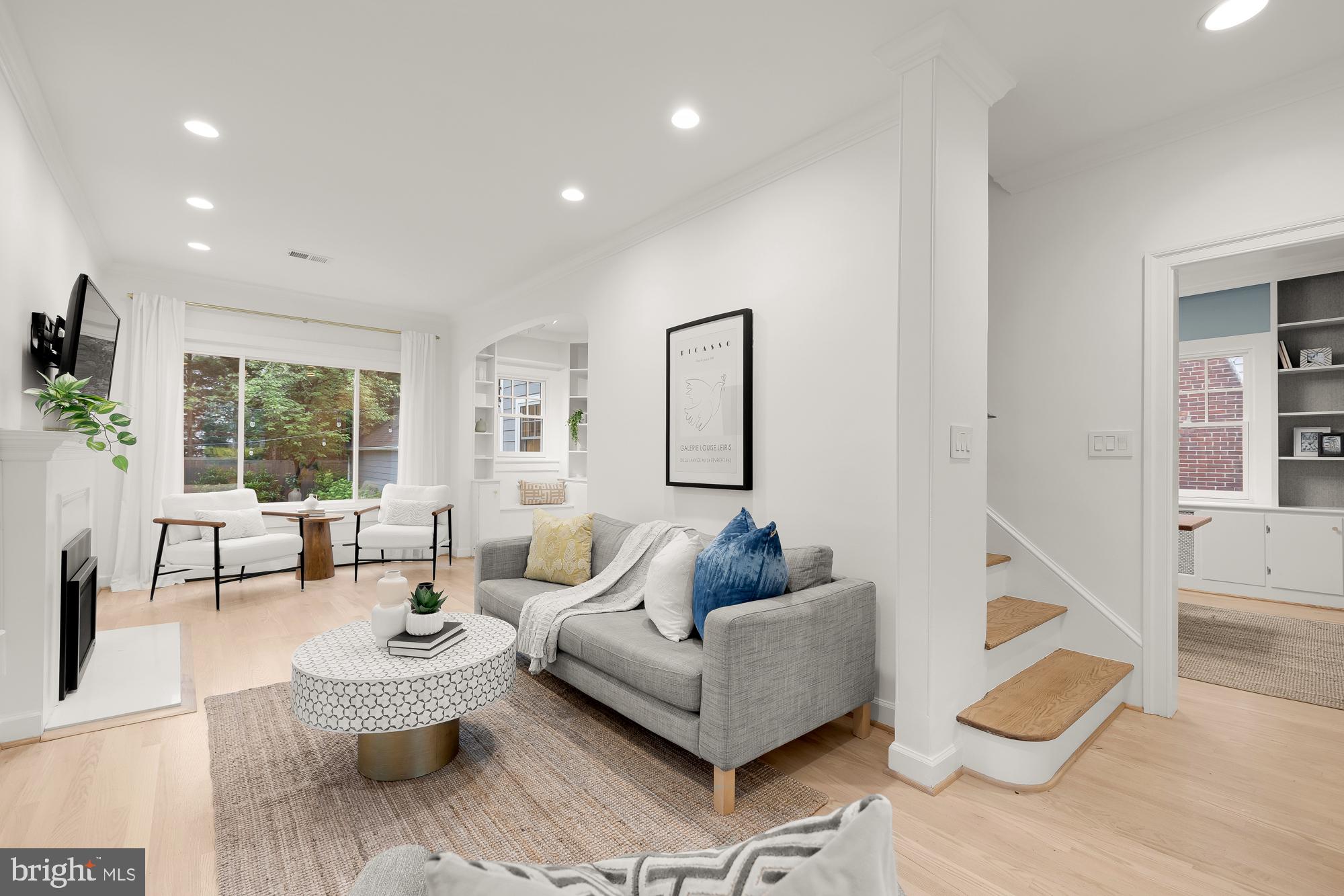 CHEVY CHASE - Residential