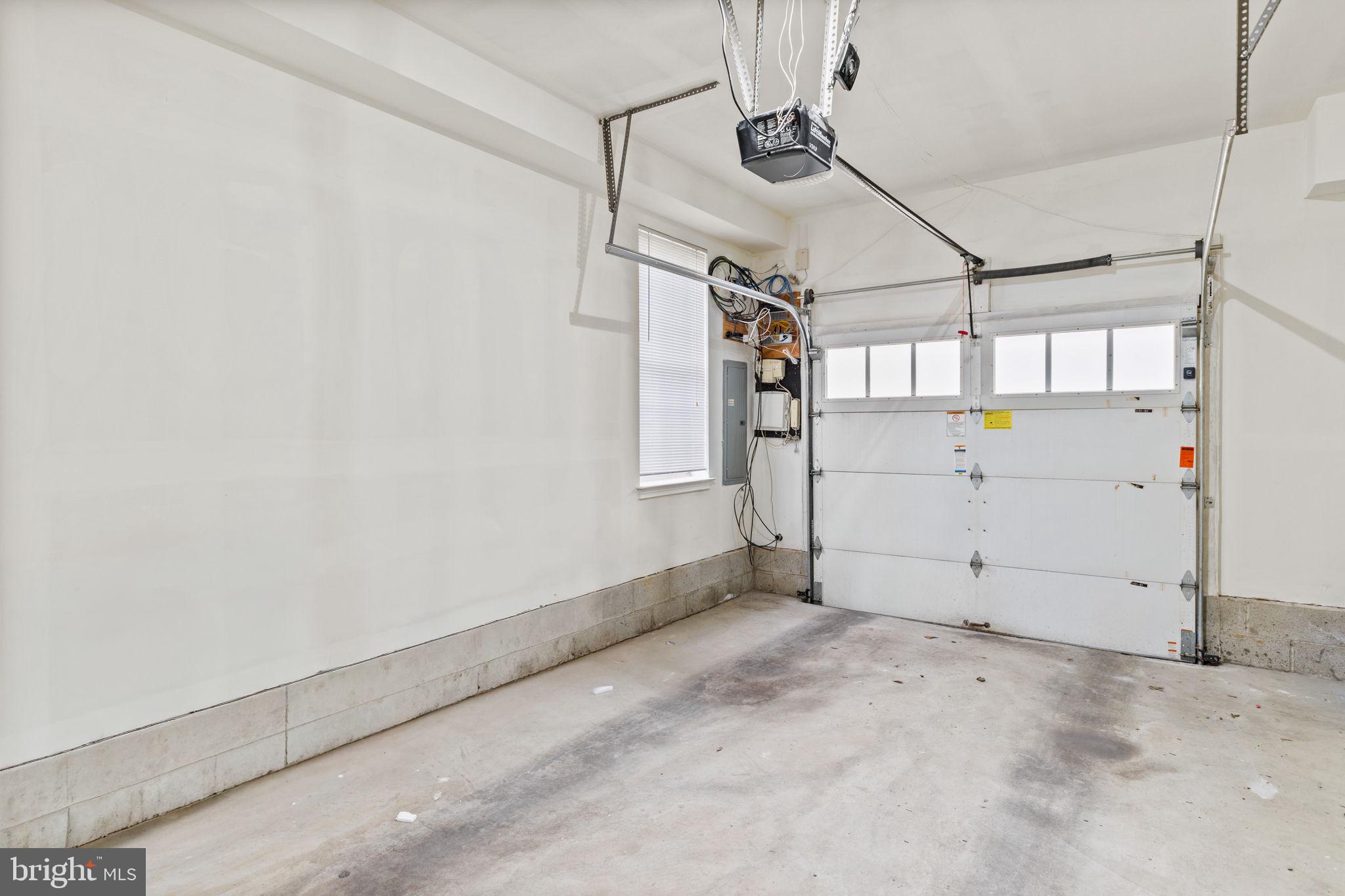 NAVAL SQUARE - Residential