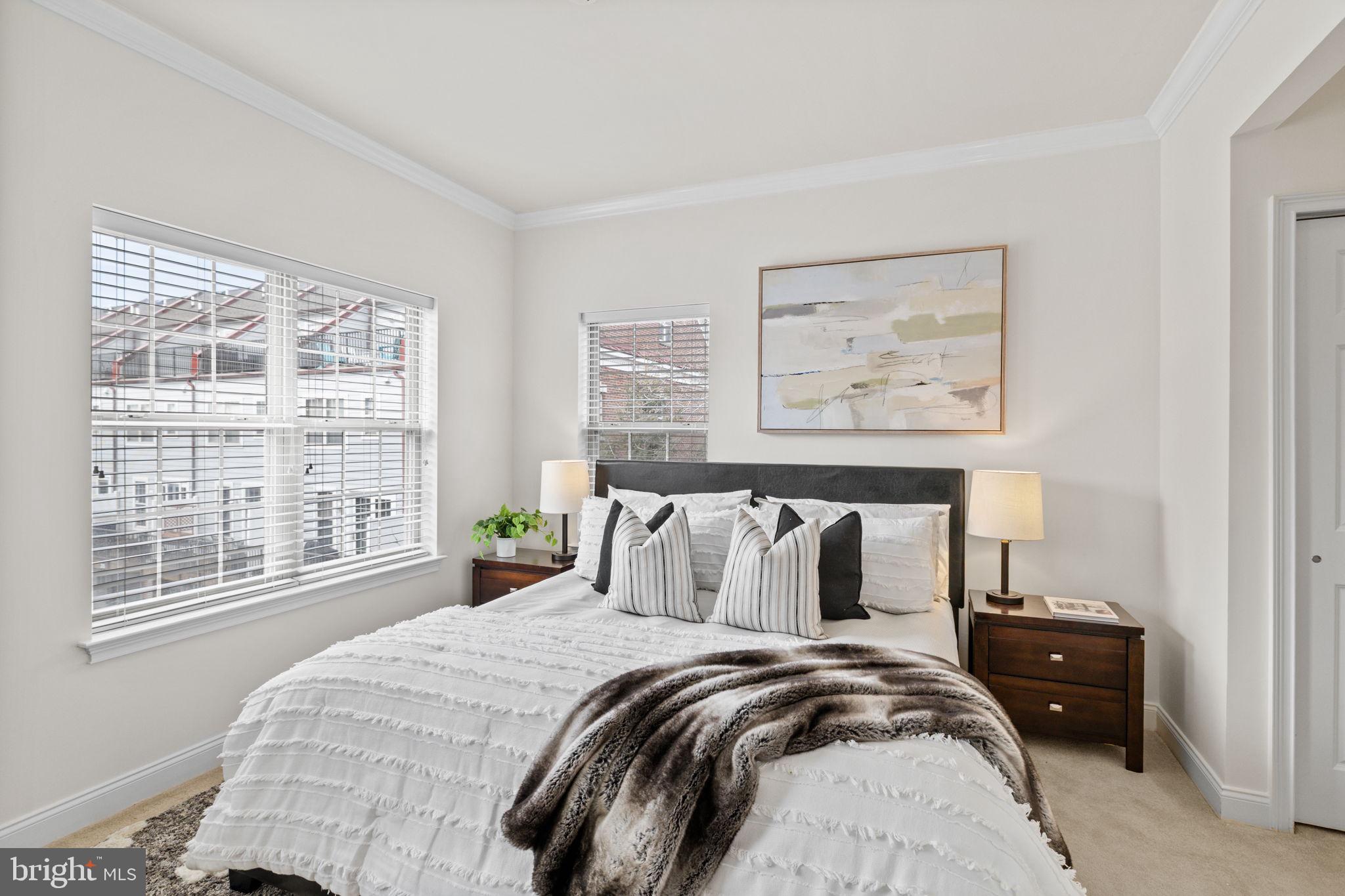 NAVAL SQUARE - Residential