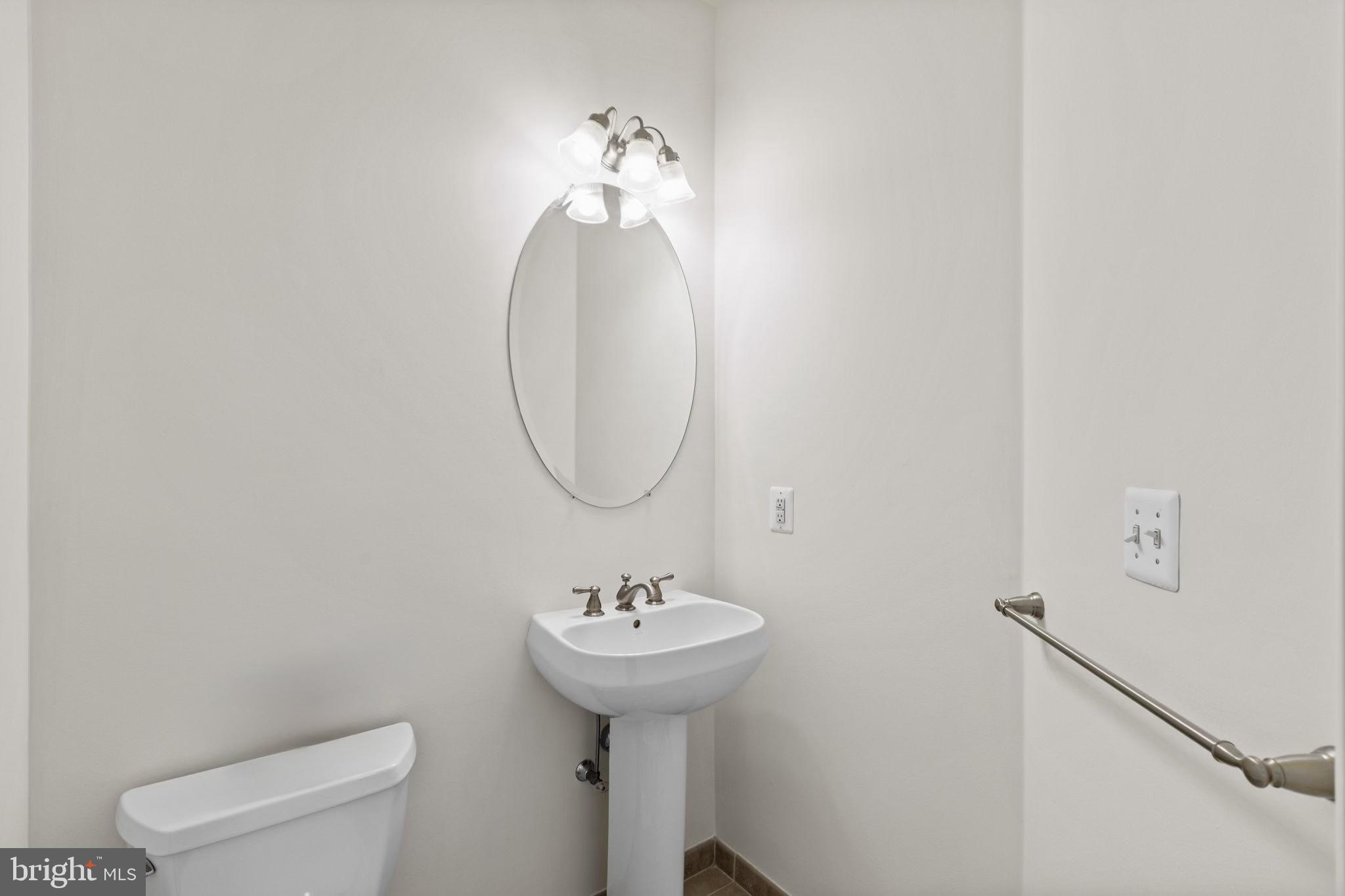 NAVAL SQUARE - Residential