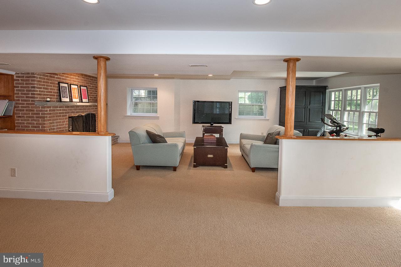 BRYN MAWR - Residential