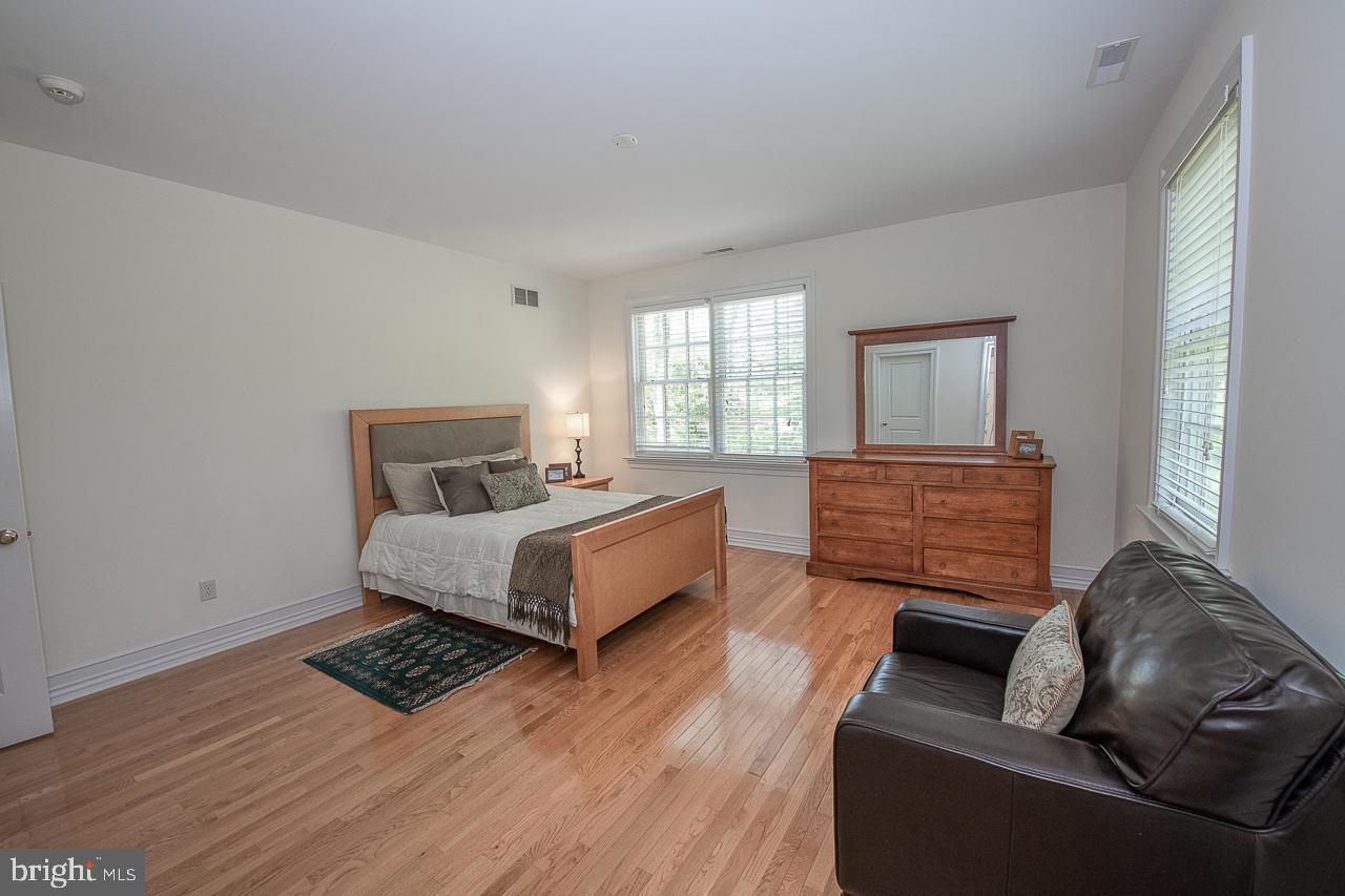 BRYN MAWR - Residential