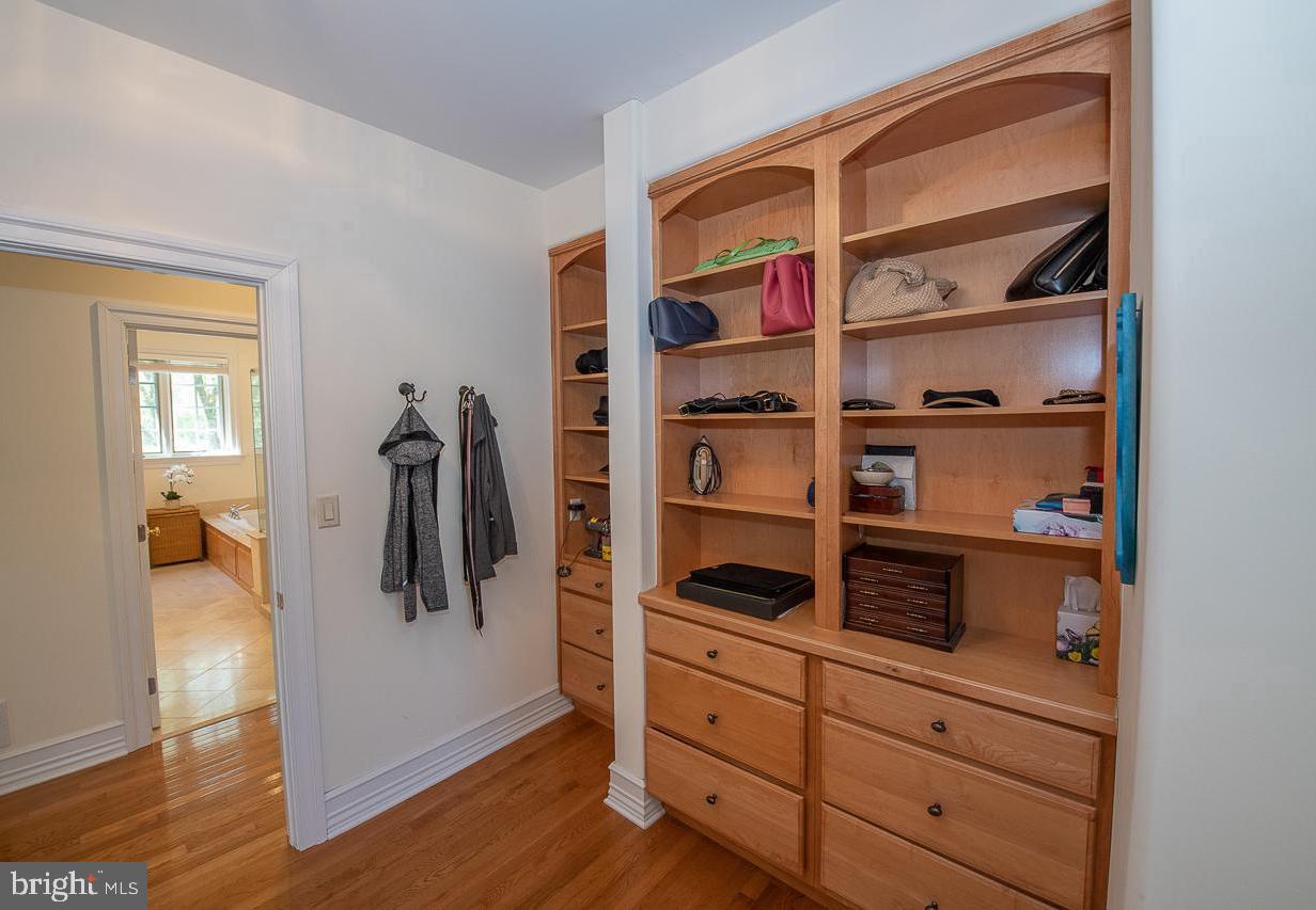 BRYN MAWR - Residential