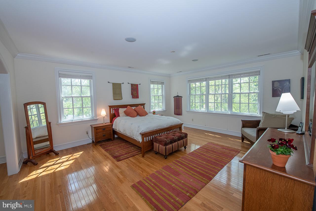 BRYN MAWR - Residential