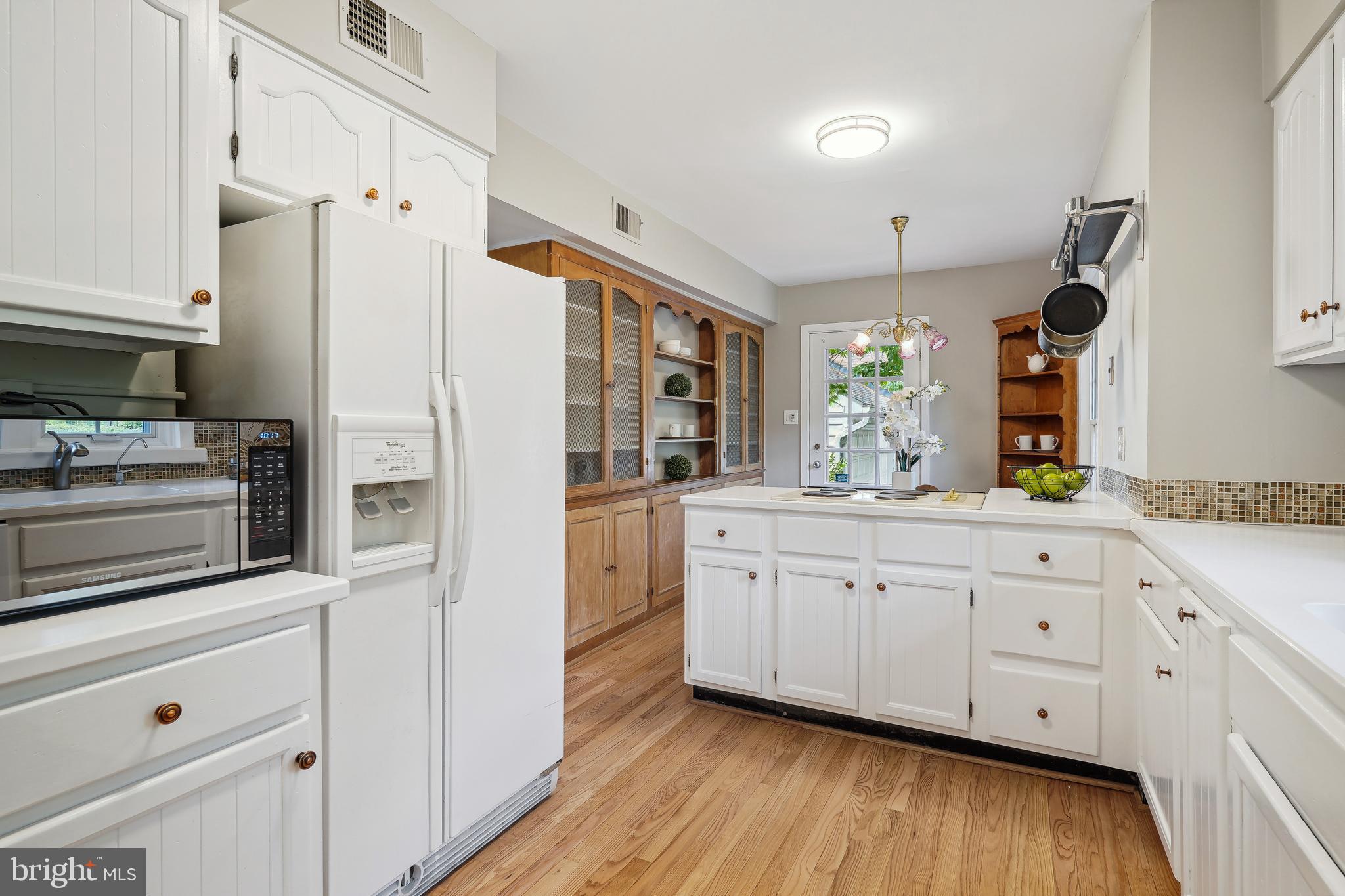 WOODSIDE PARK - Residential