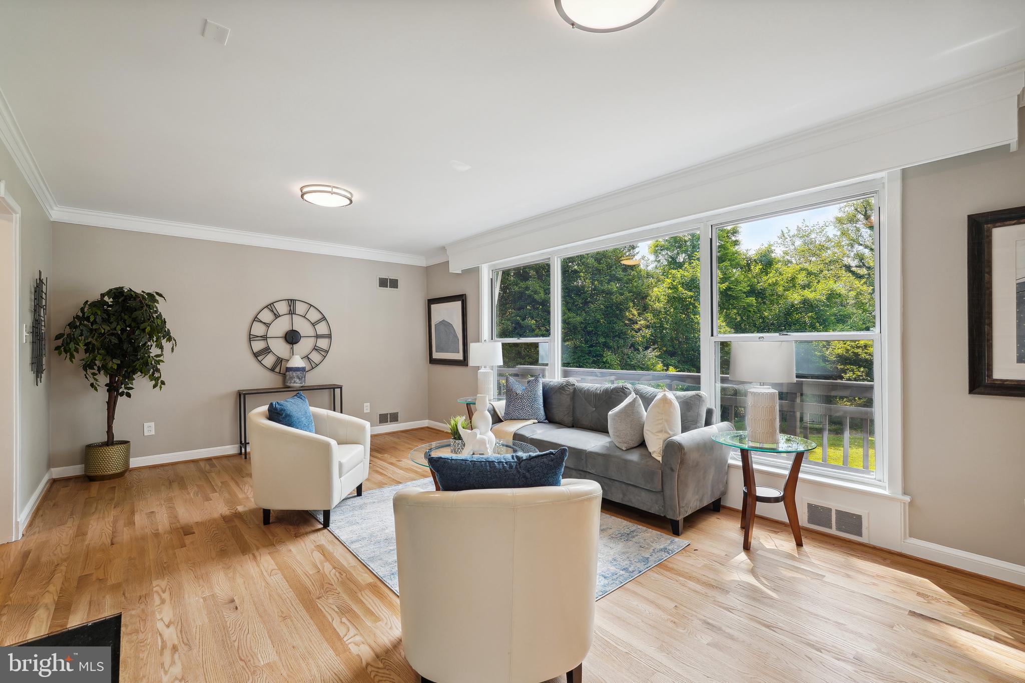 WOODSIDE PARK - Residential