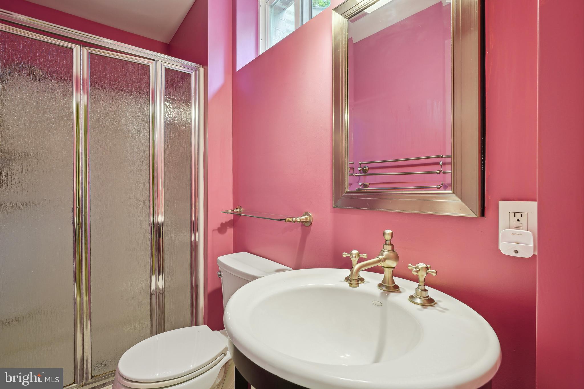 WOODSIDE PARK - Residential