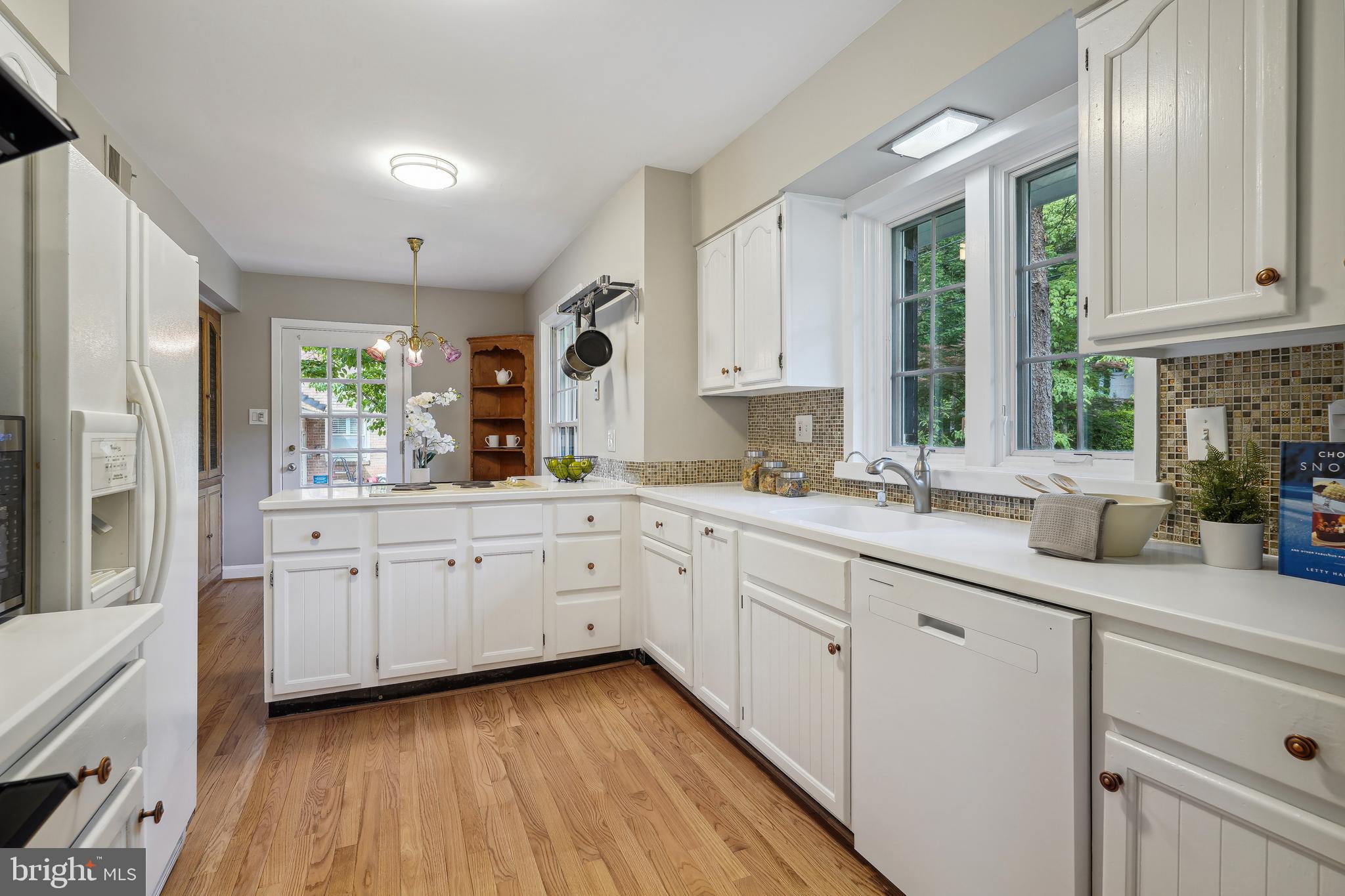 WOODSIDE PARK - Residential