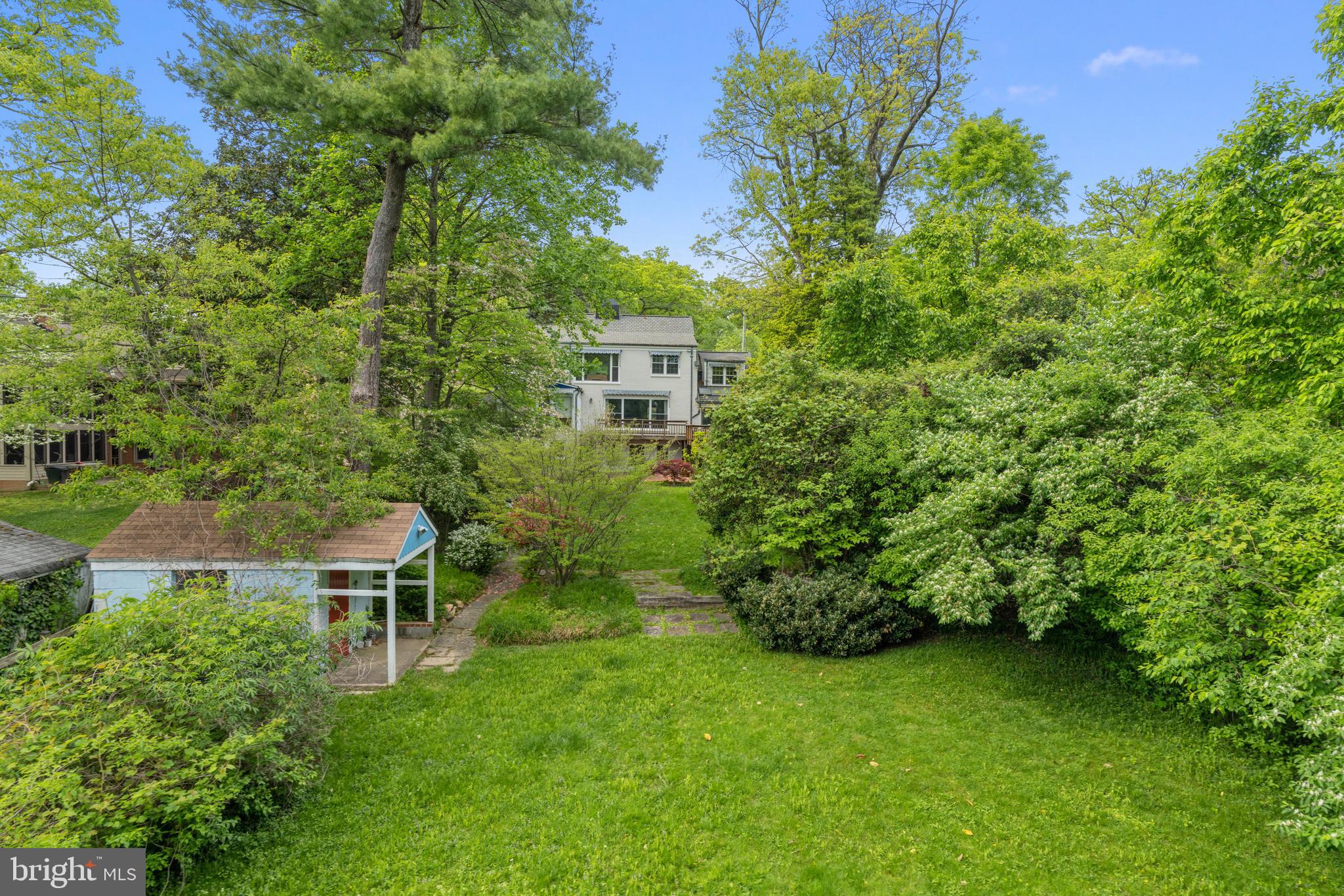 WOODSIDE PARK - Residential