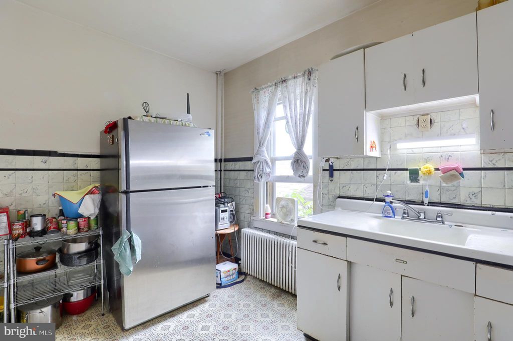 Photo of 513 PLEASURE RD, LANCASTER, PA 17601 (MLS # PALA2039318)