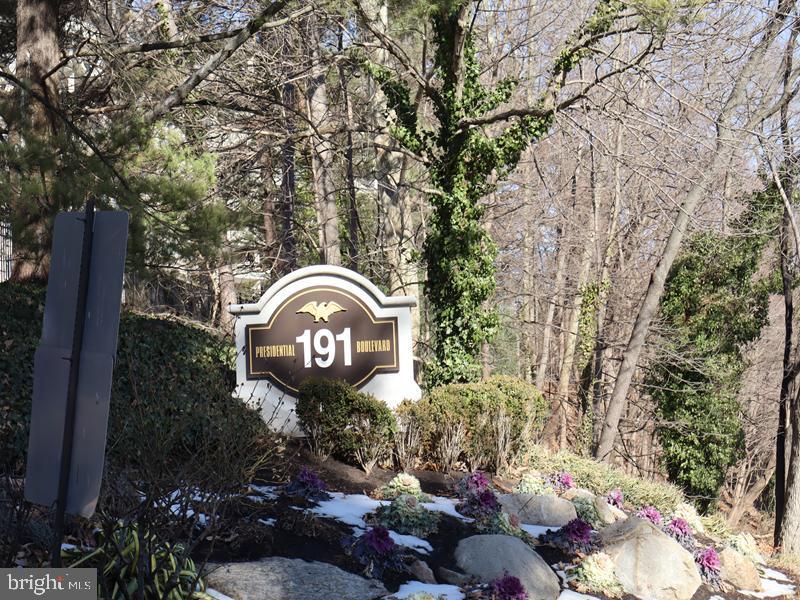 191 PRESIDENTIAL BOULEVARD R-915B
