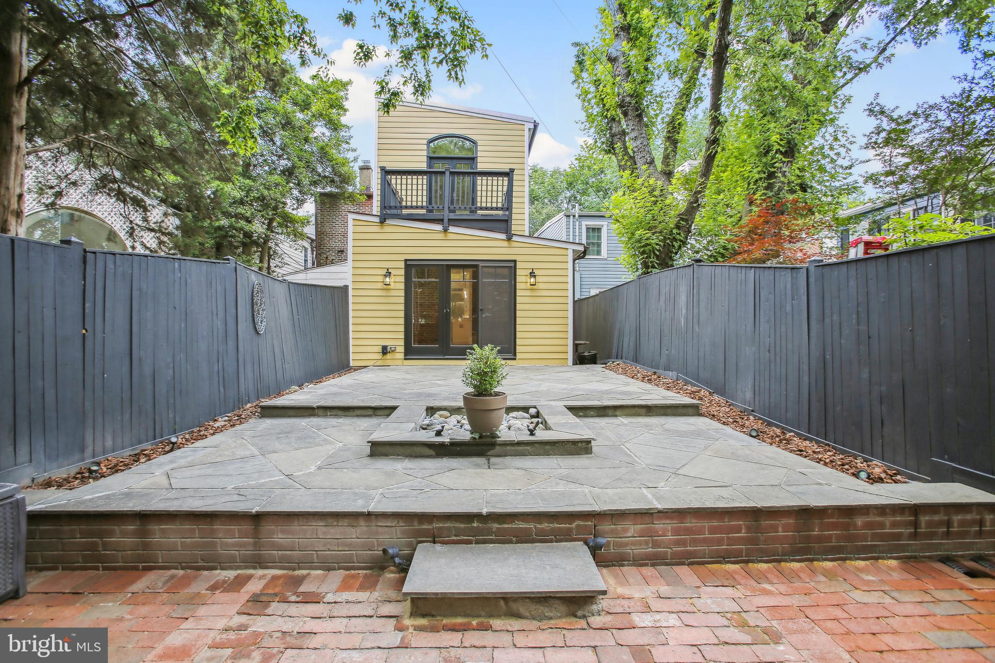 OLD TOWN - Residential