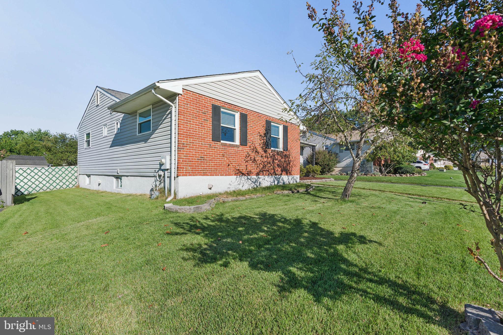 4 VEITCH COURT