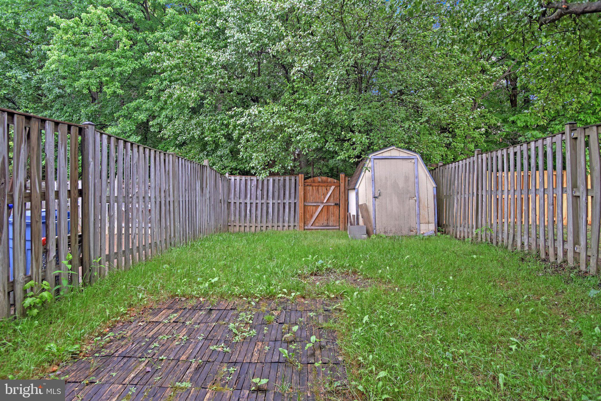TANGLEWOOD TOWNHOMES SUB - Residential
