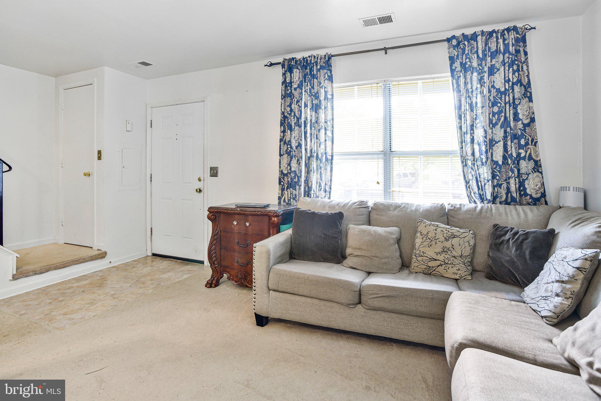 TANGLEWOOD TOWNHOMES SUB - Residential