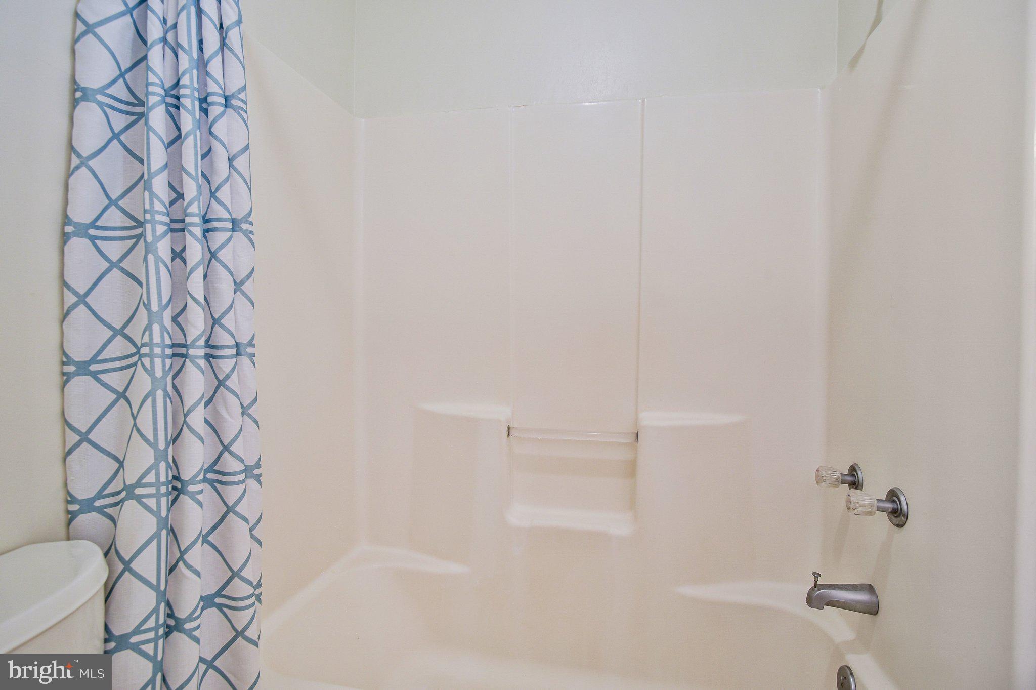 TANGLEWOOD TOWNHOMES SUB - Residential