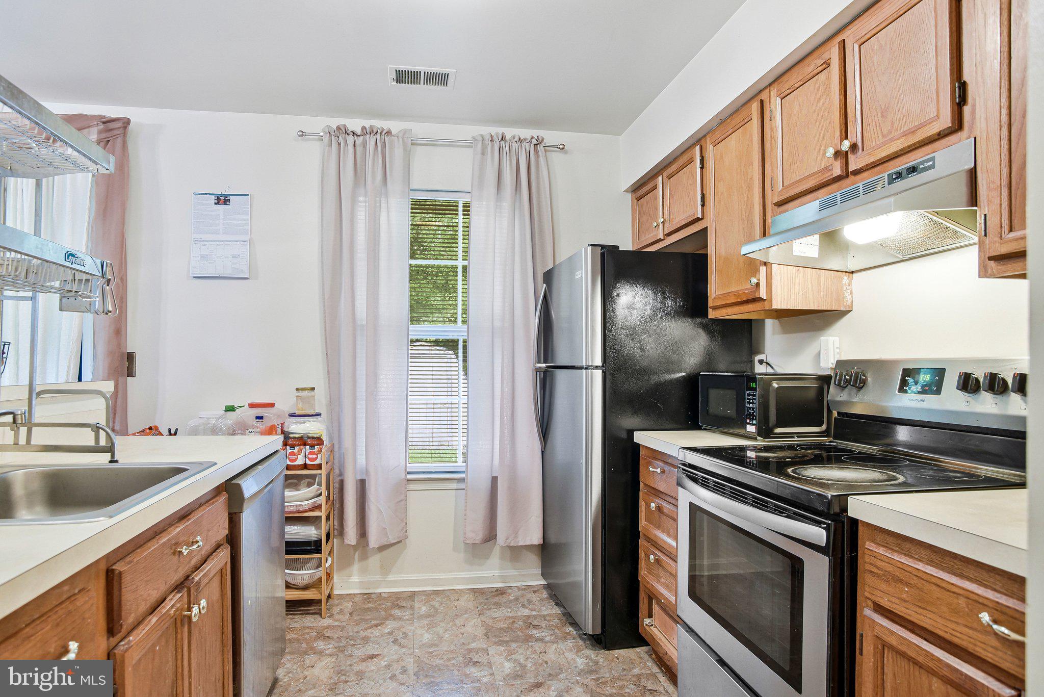 TANGLEWOOD TOWNHOMES SUB - Residential