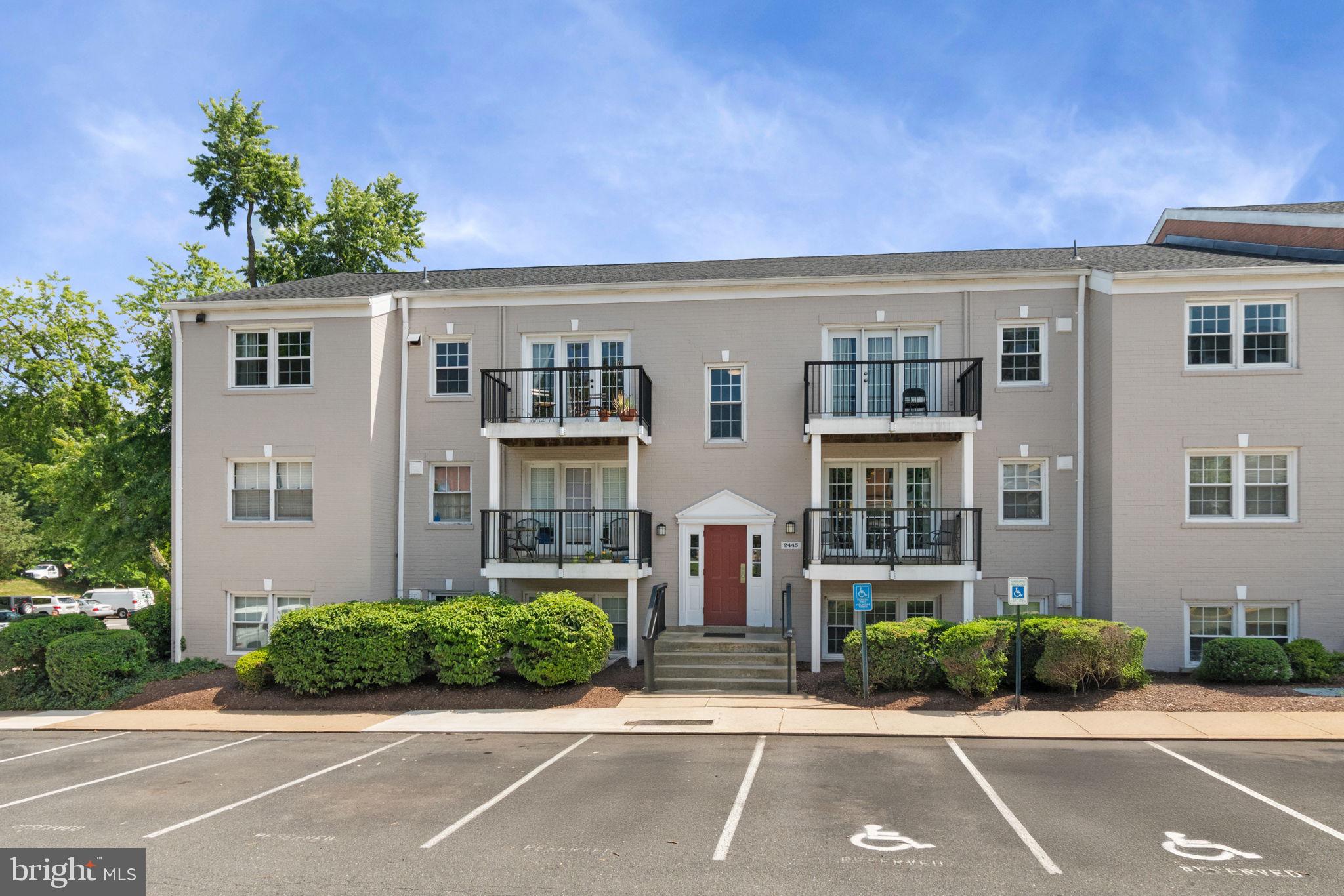 Don't miss this beautifully updated and move in ready 1 bedroom 1 bathroom condo in Fairfax City. This charming unit features a gorgeous kitchen with stainless steel appliances, quartz countertops, and modern cabinetry. The open concept living and dining areas boast durable and stylish luxury vinyl tile (LTV) flooring, perfect for everyday living and entertaining.
Step into the updated bathroom, complete with stunning tile work and a luxurious spa like shower. Enjoy peaceful mornings or relaxing evenings on your private patio overlooking beautifully maintained grounds.
This unbeatable location offers walkable access to shopping and dining. Plus quick connections to Rt 50, I66, I-495 and Metro--- perfect for commuters!
Community amenities include tot lots, swimming pool, dog walking area and more. All utilities are included in the condo fee-- just pay for cable and or internet!