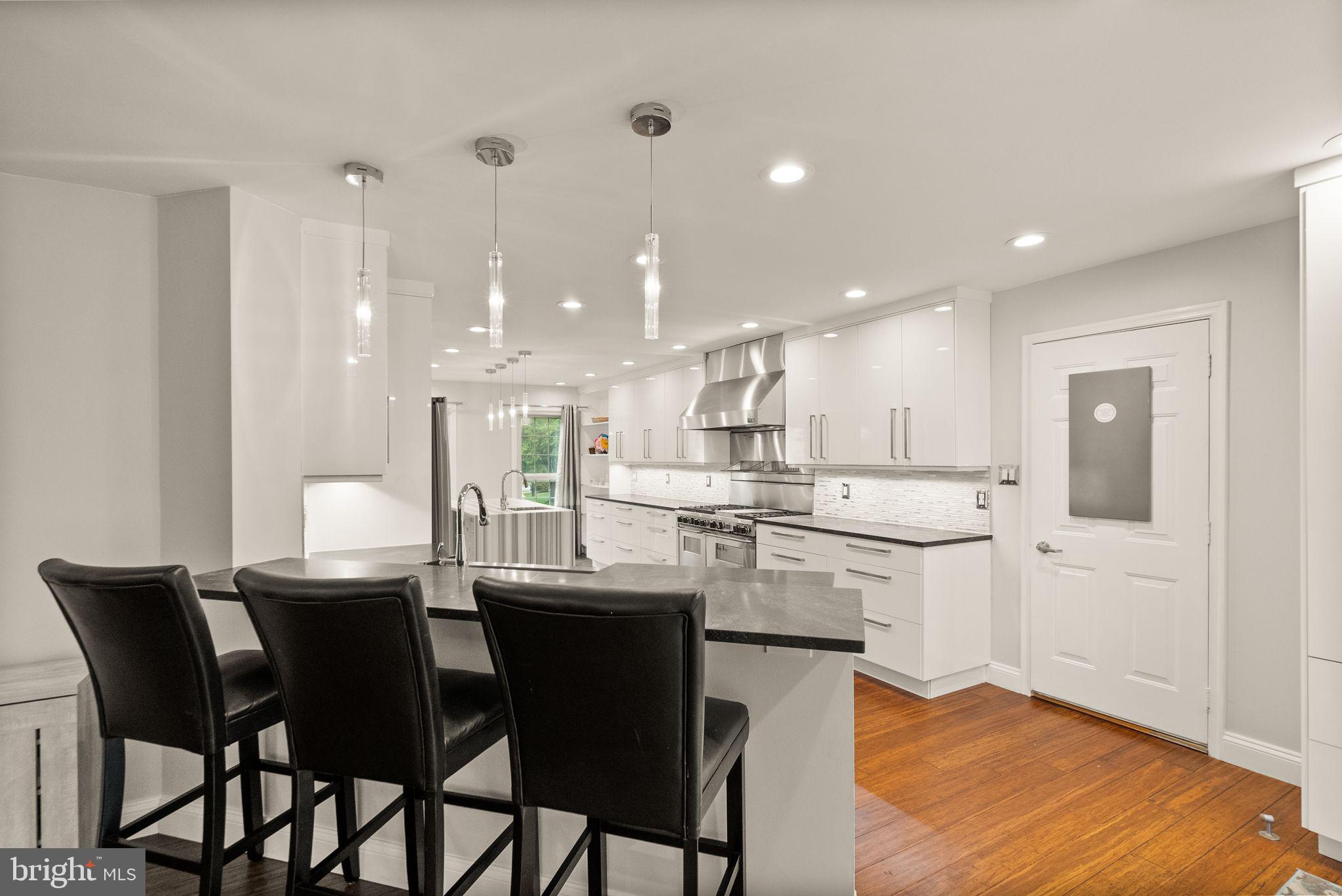 CROSSPOINTE - Residential