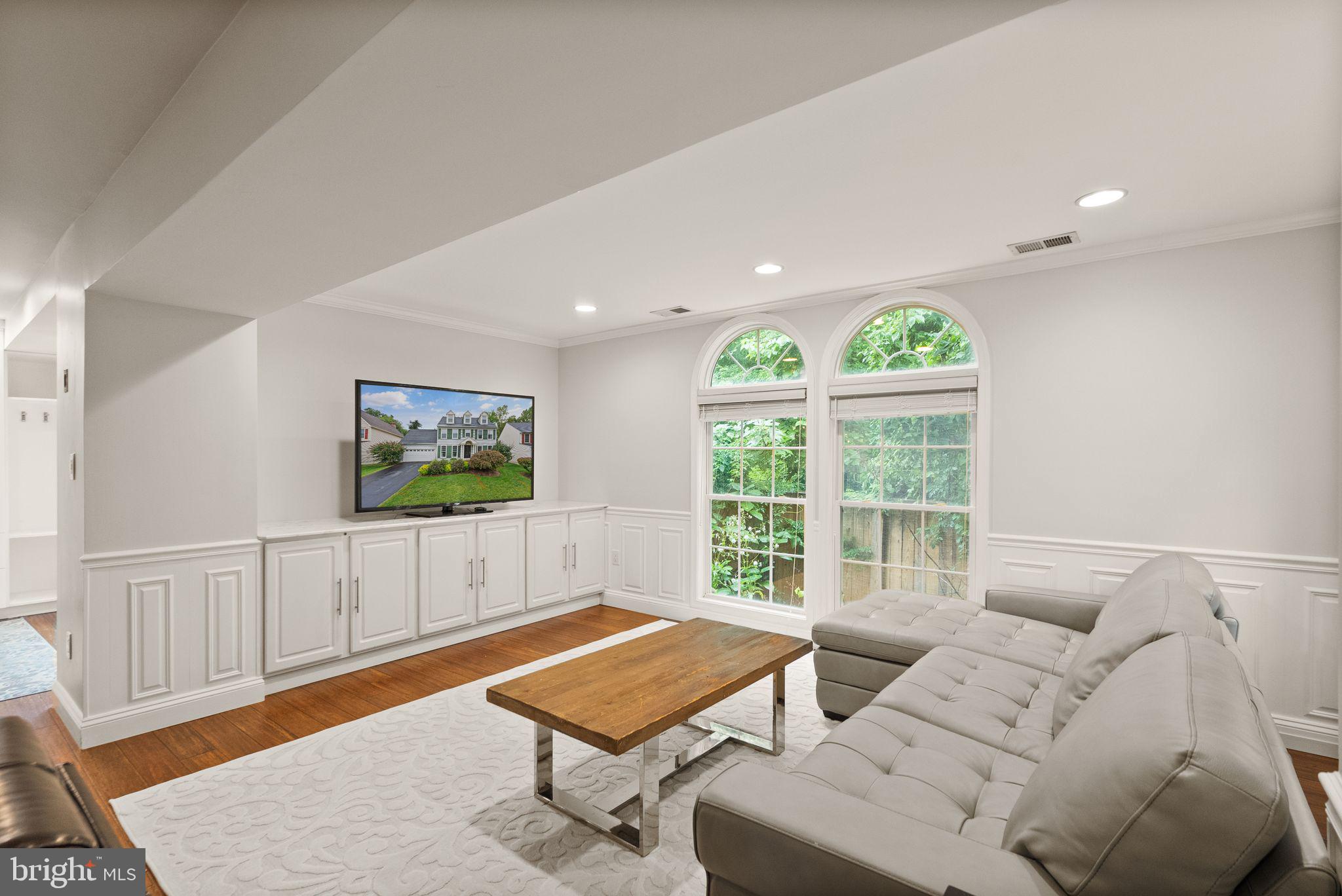 CROSSPOINTE - Residential