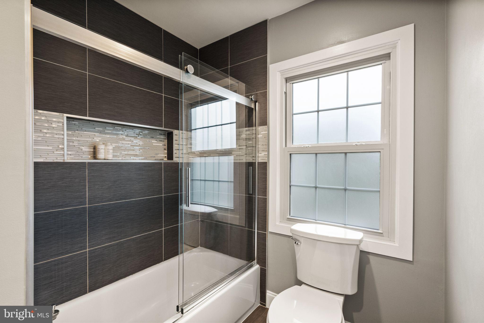 CROSSPOINTE - Residential