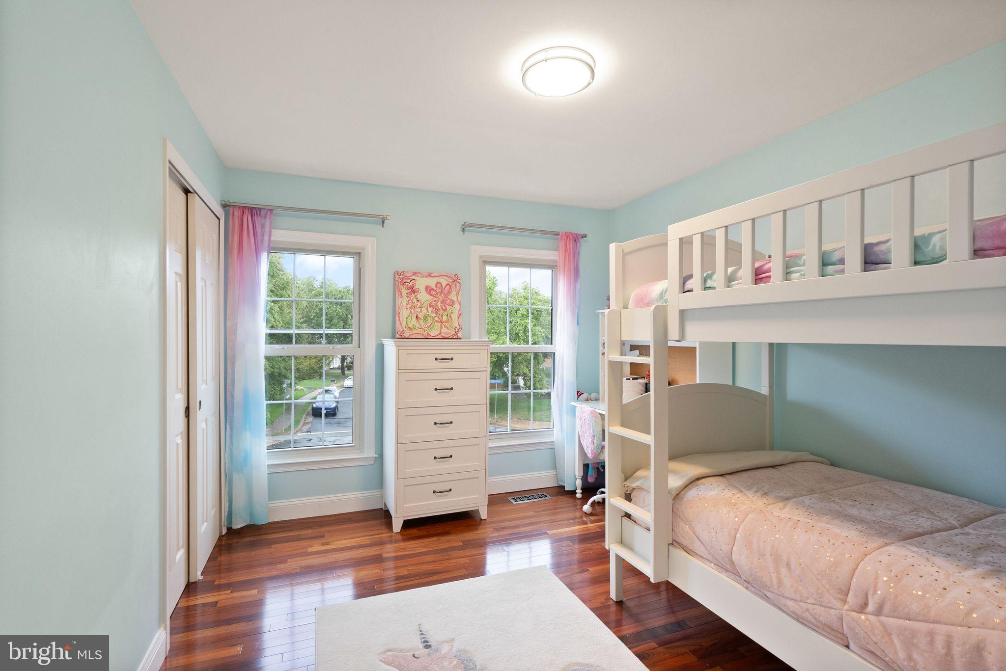 CROSSPOINTE - Residential